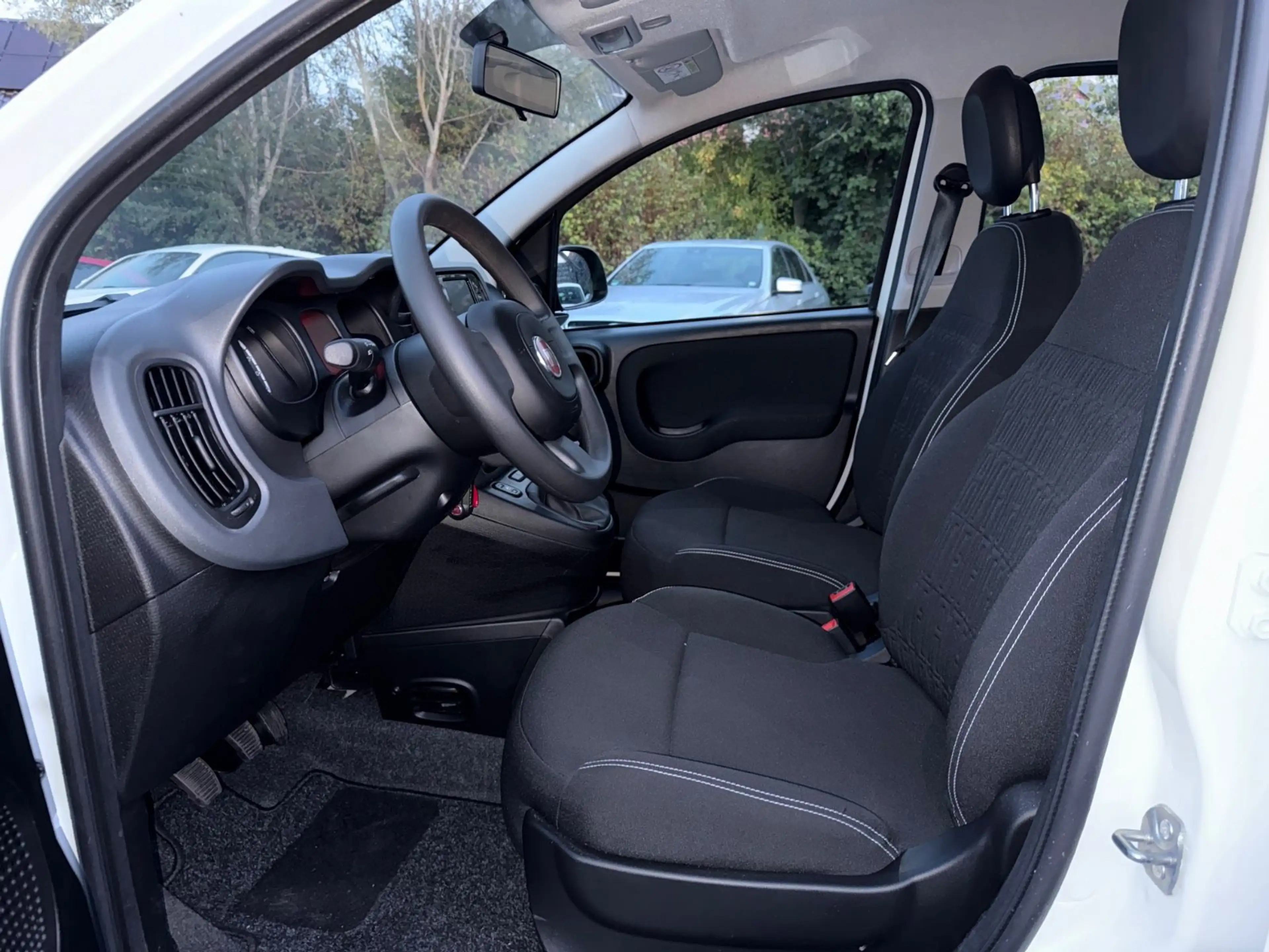 Fiat Panda 1.0 GSE *1.HAND*WENIG KM*KLIMA*DAB* — photo 10
