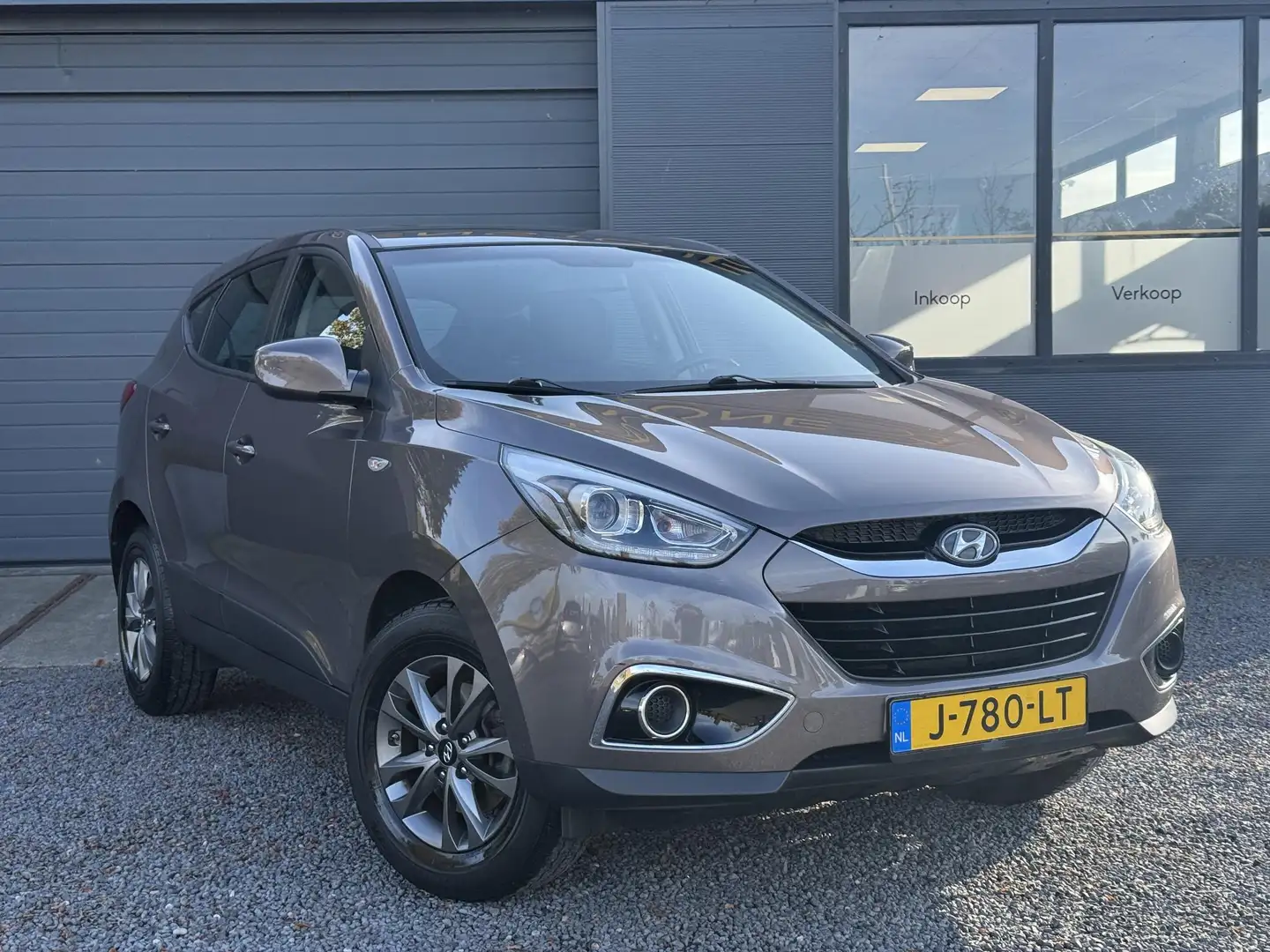 Hyundai iX35 1.6i GDI i-Drive 1e Eigenaar,Airco,135pk,PDC,Elekt Bruin - 2