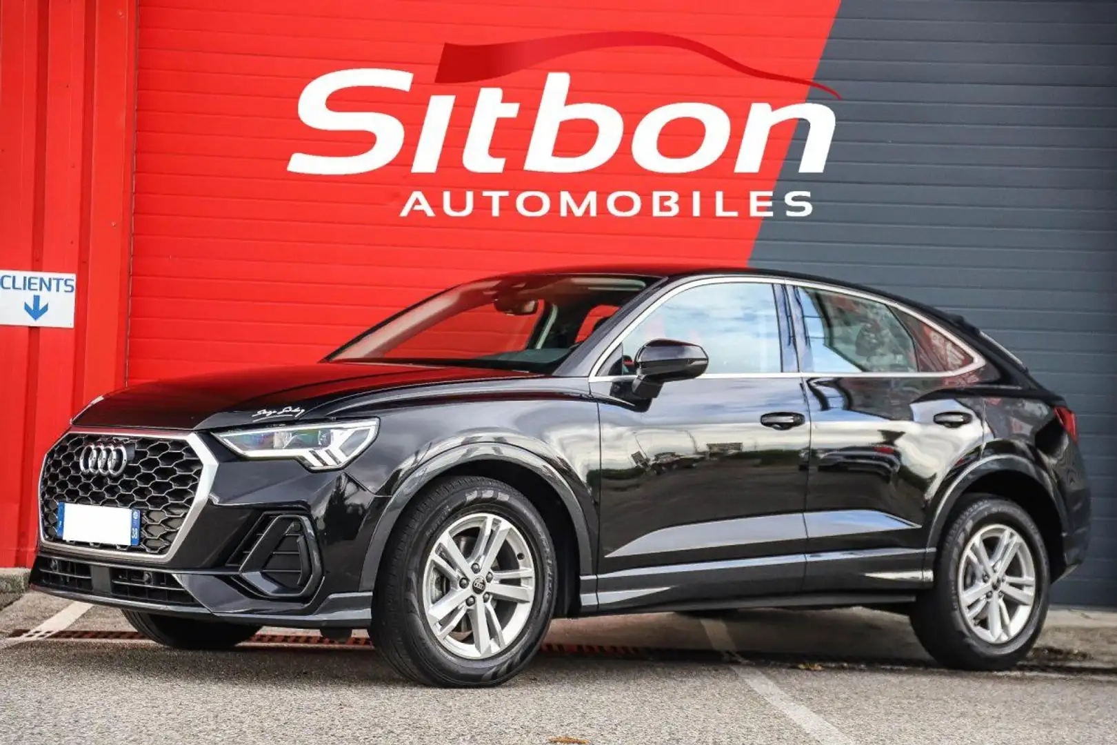 Audi Q3 2.0 35 TDI 150 S-tronic Business Line CAMERA GPS Schwarz - 1