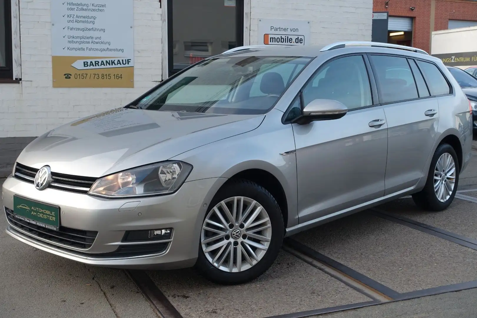 Volkswagen Golf VII Variant Lounge BMT*NAVI*SHZ*PDC*AHK*TEM Silber - 2
