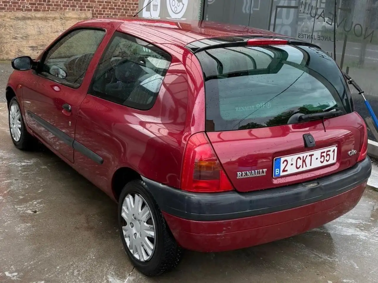 Renault Clio 1.2i On Stage, foto 1