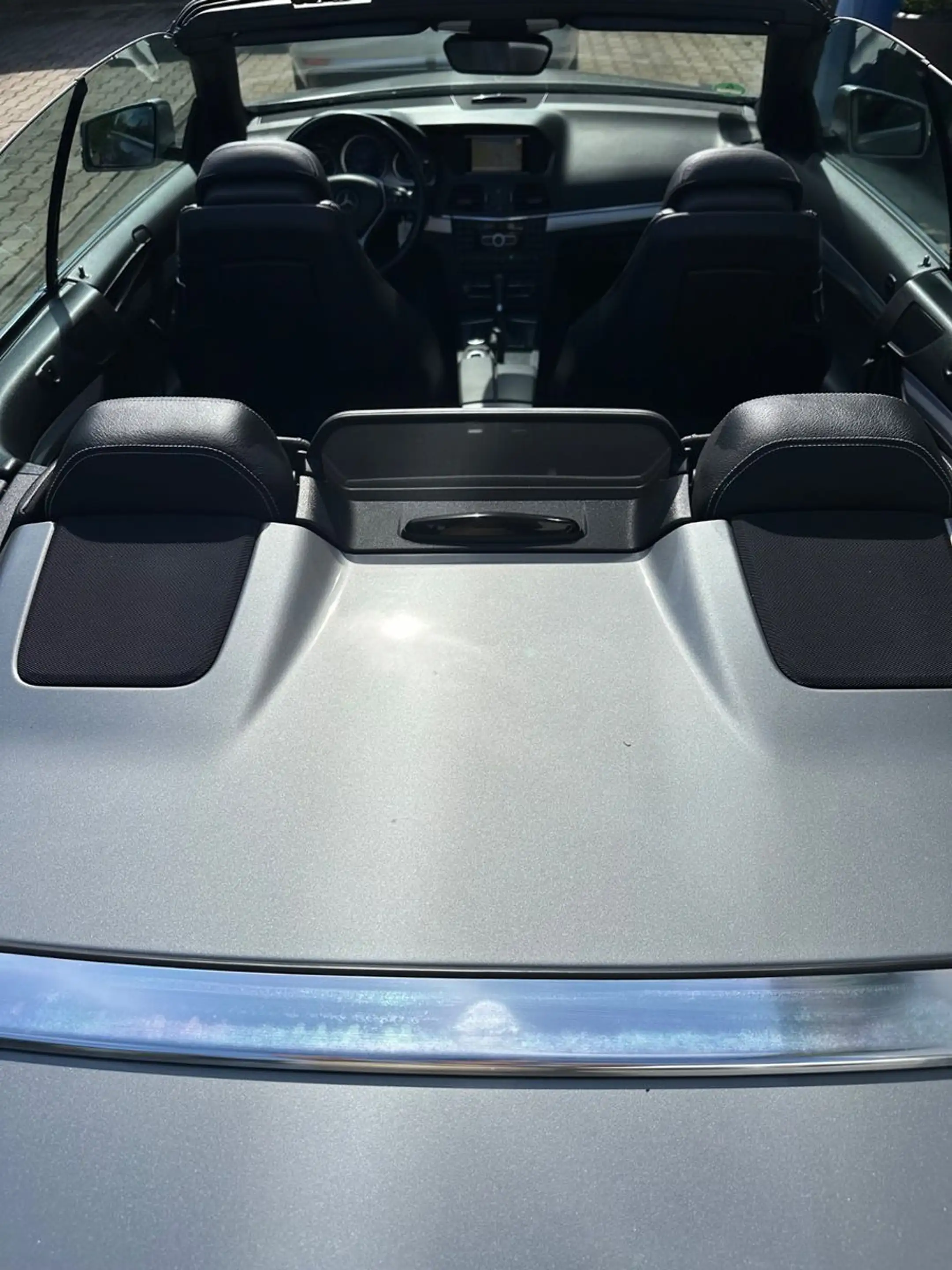 Mercedes-Benz E 250 E Cabrio E 250 CGI Avantgarde|Navi|AHK|gep — photo 10