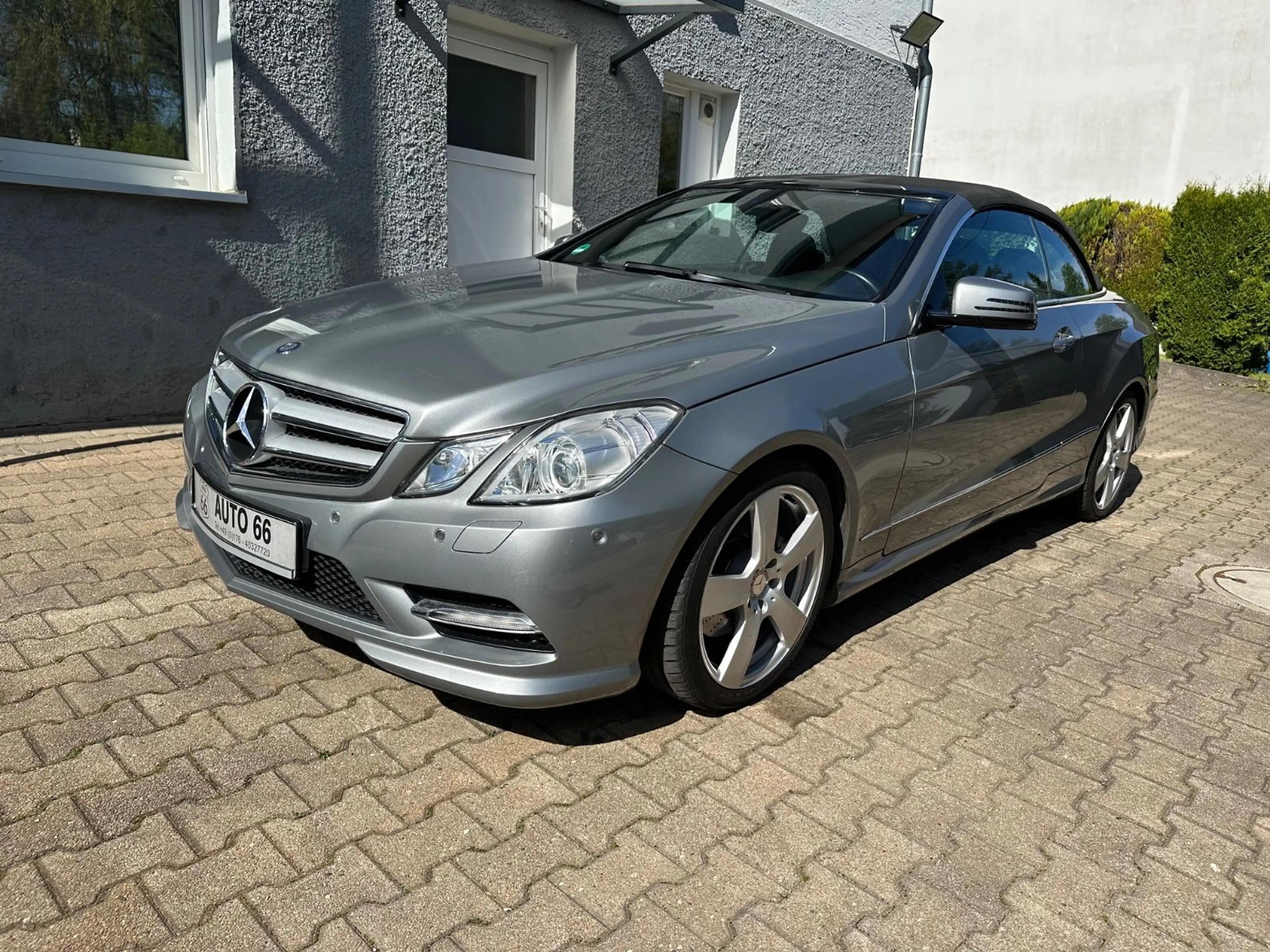 Mercedes-Benz E 250 E Cabrio E 250 CGI Avantgarde|Navi|AHK|gep — photo 4