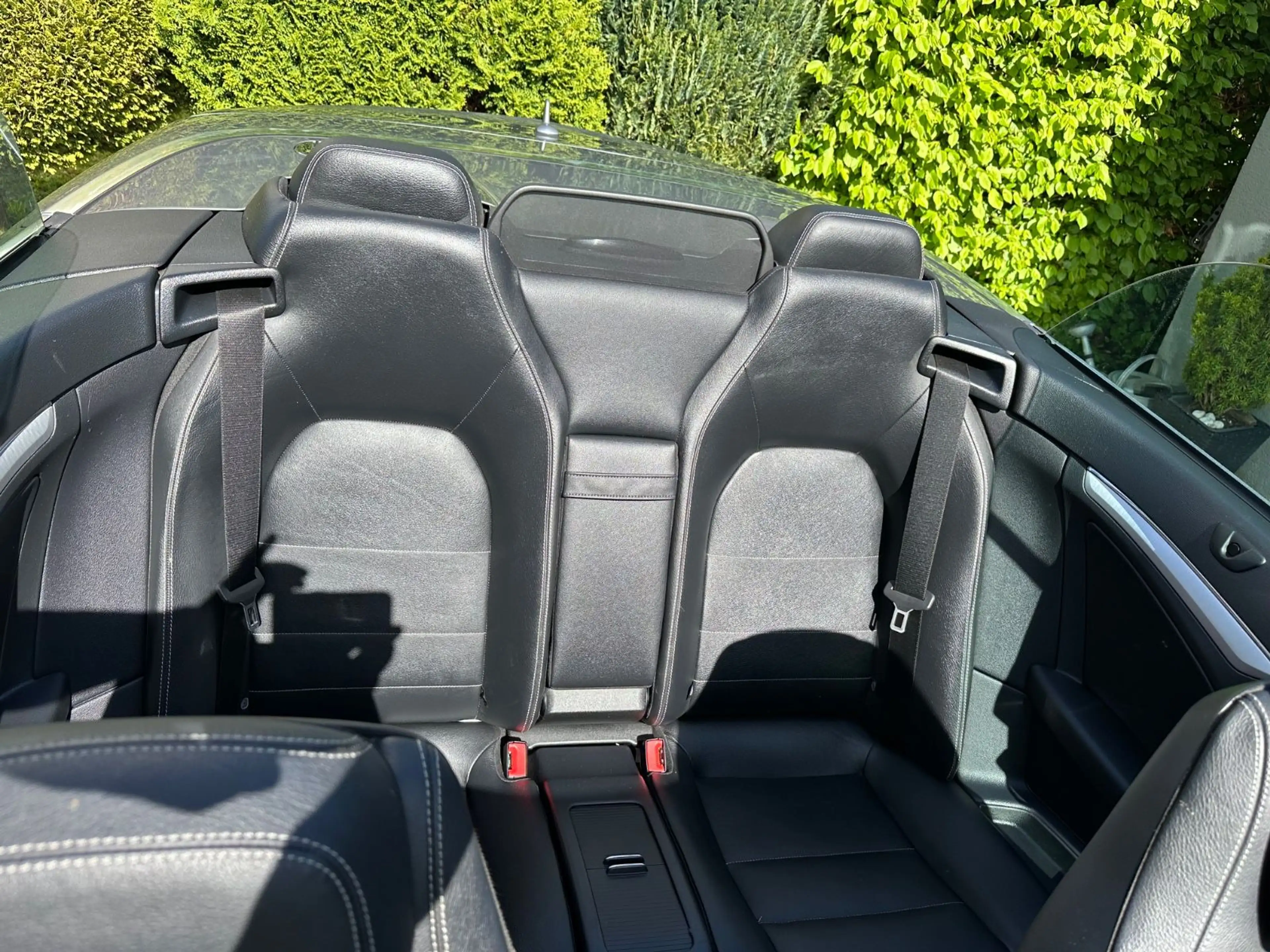 Mercedes-Benz E 250 E Cabrio E 250 CGI Avantgarde|Navi|AHK|gep — photo 11