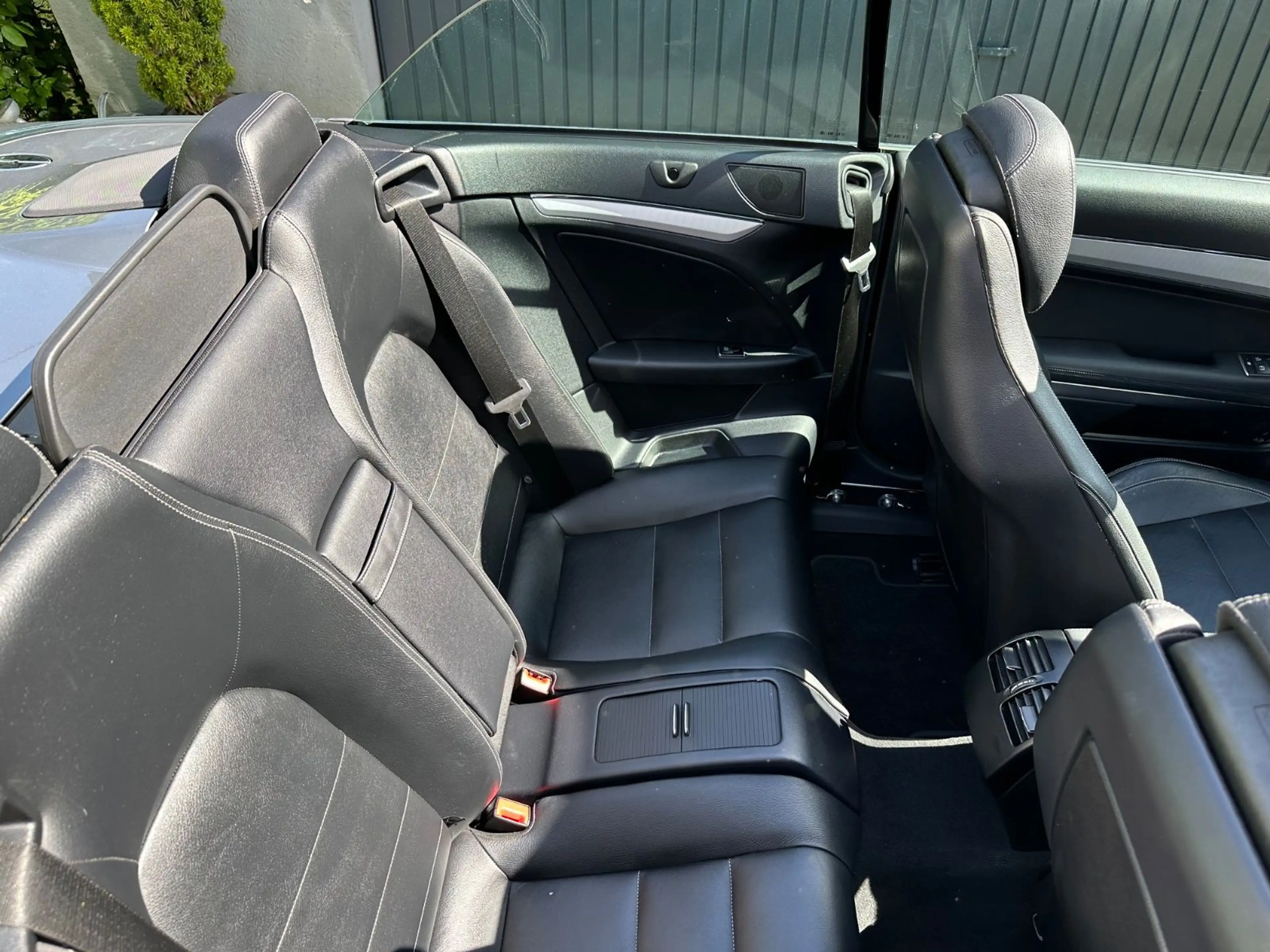 Mercedes-Benz E 250 E Cabrio E 250 CGI Avantgarde|Navi|AHK|gep — photo 12