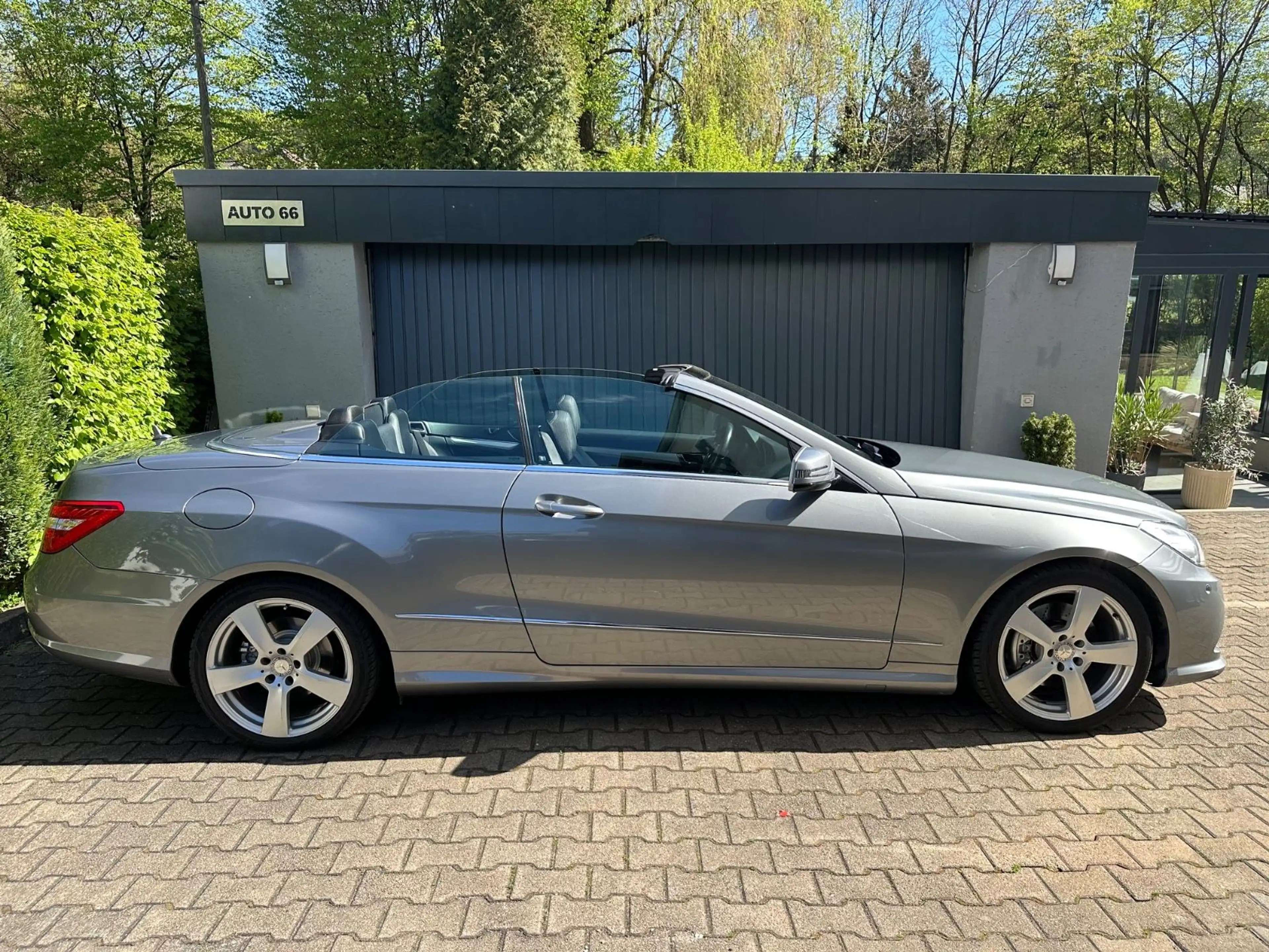 Mercedes-Benz E 250 E Cabrio E 250 CGI Avantgarde|Navi|AHK|gep — photo 7