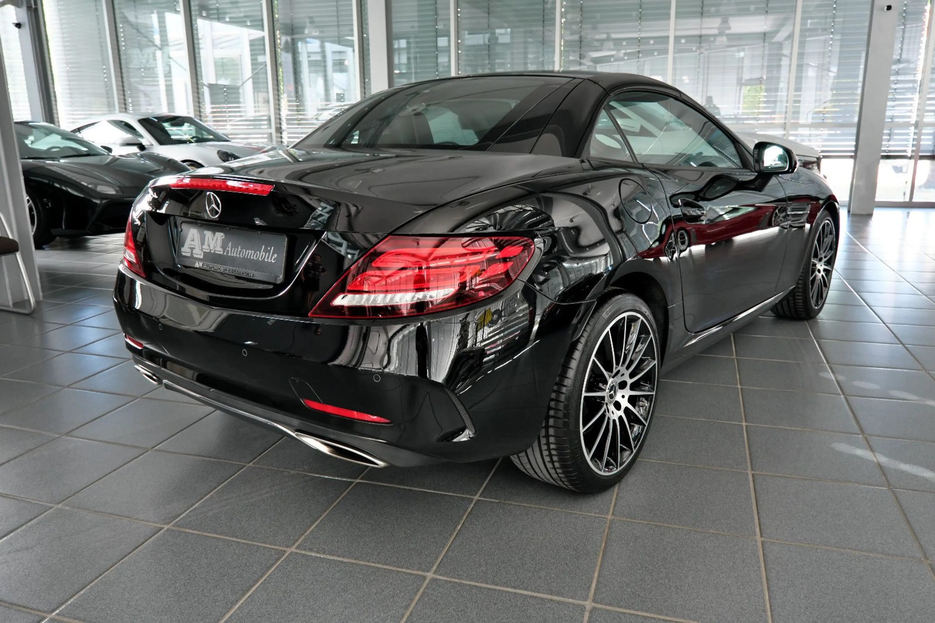 Mercedes-Benz SLC 300 AMG-Line ILS-LED Panorama DeutschesFZ — photo 4