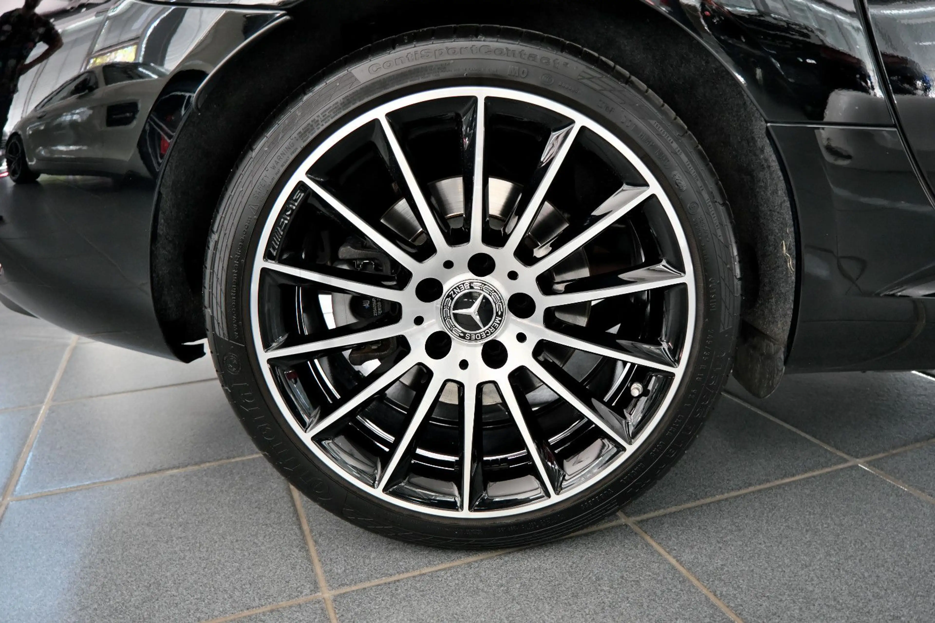 Mercedes-Benz SLC 300 AMG-Line ILS-LED Panorama DeutschesFZ — photo 7