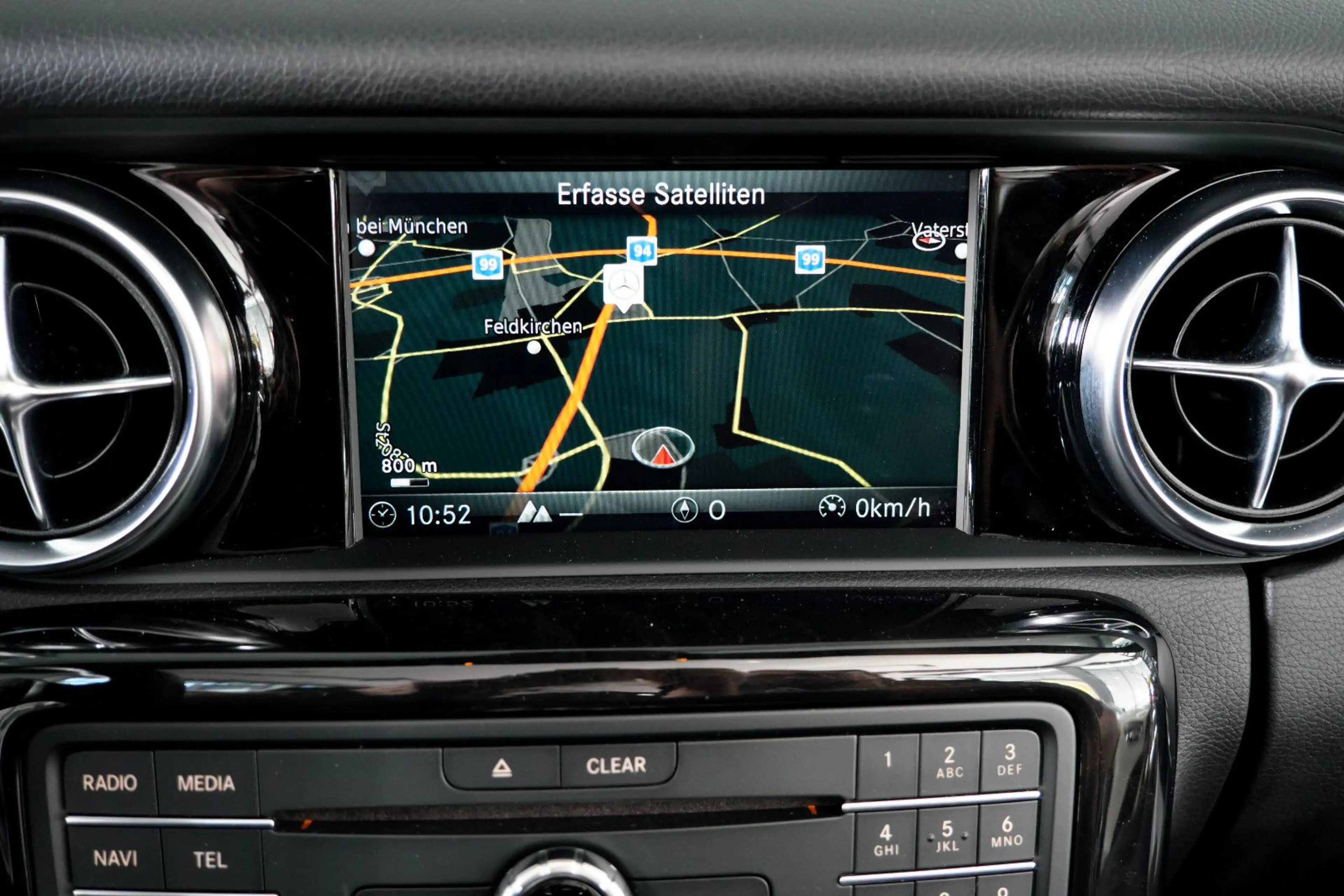 Mercedes-Benz SLC 300 AMG-Line ILS-LED Panorama DeutschesFZ — photo 13