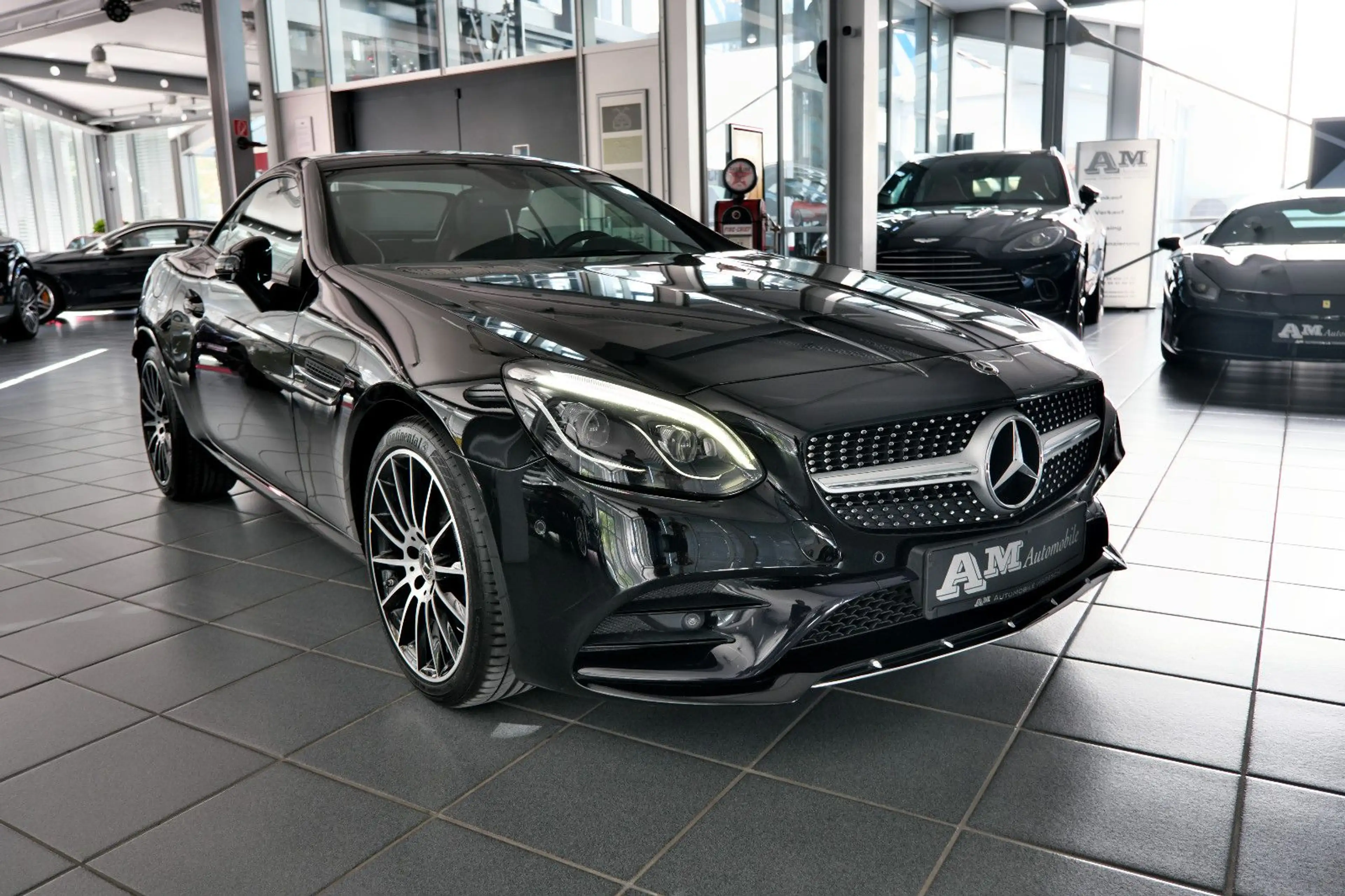 Mercedes-Benz SLC 300 AMG-Line ILS-LED Panorama DeutschesFZ — photo 3