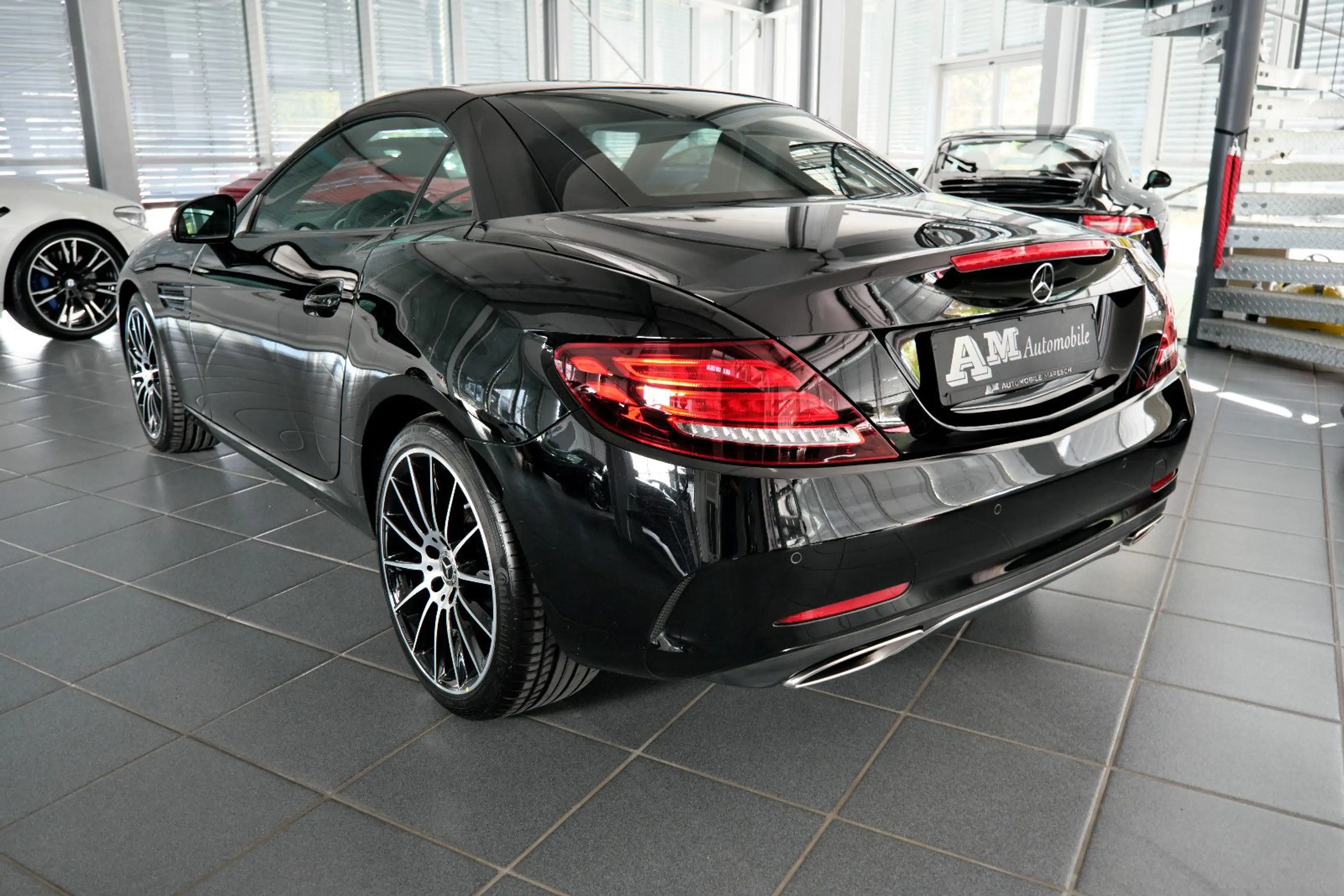 Mercedes-Benz SLC 300 AMG-Line ILS-LED Panorama DeutschesFZ — photo 6