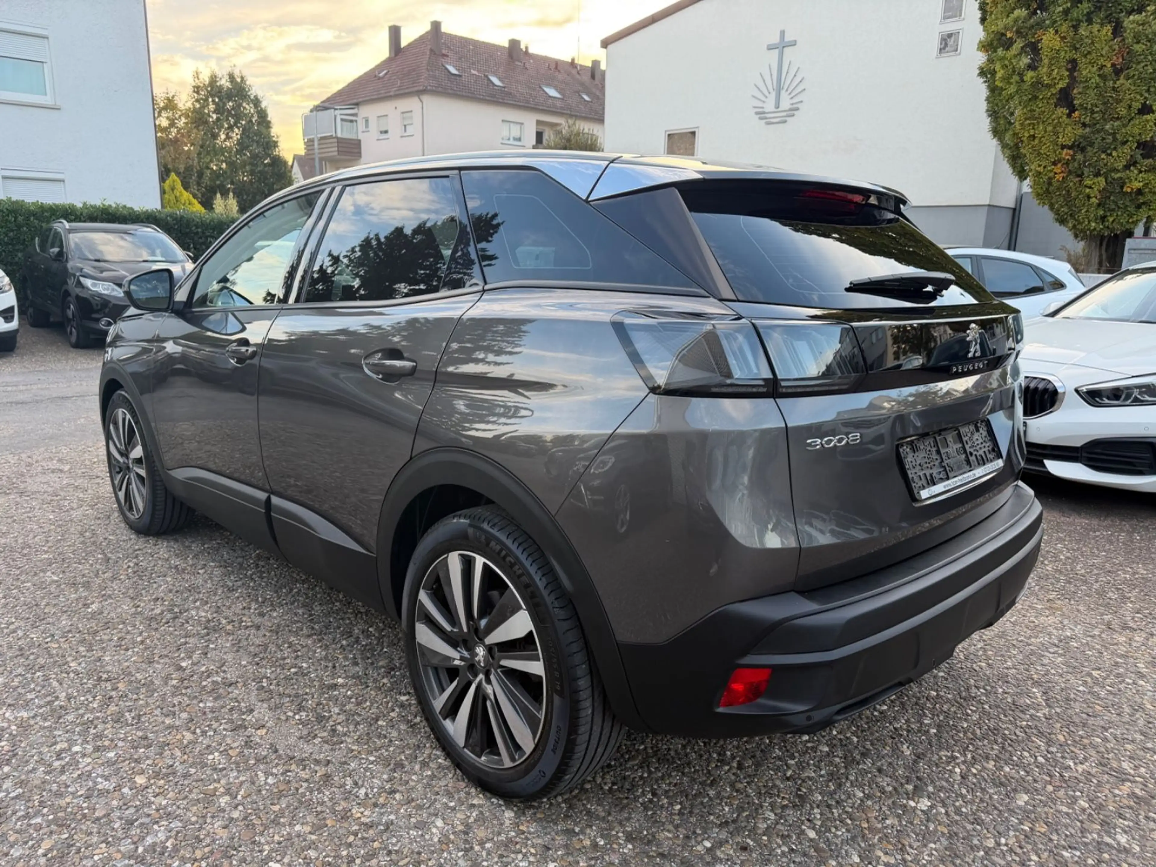 Peugeot 3008 Active Pack*LED*Navi*360°*Spurhalte*2.Hd — photo 7