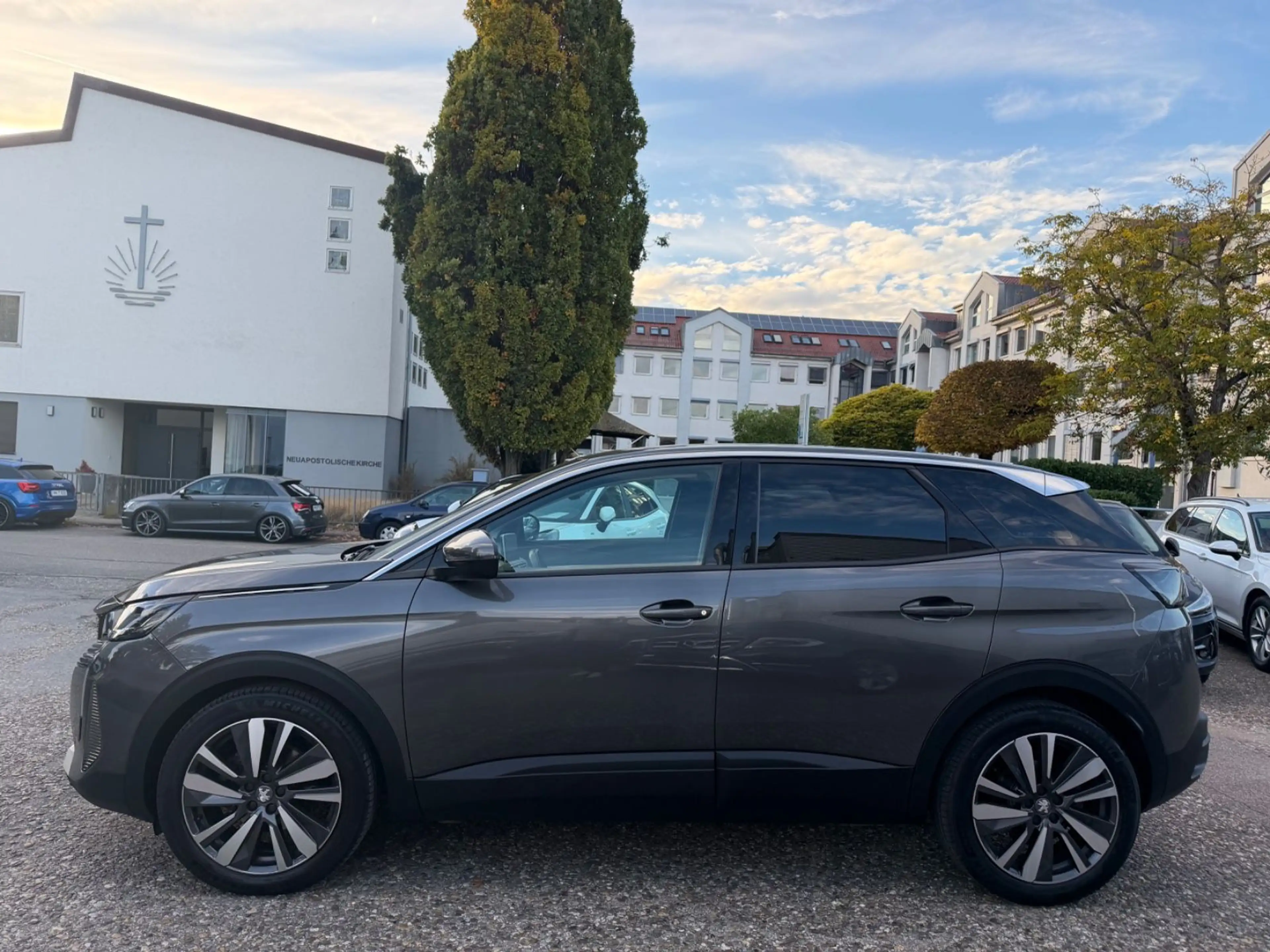 Peugeot 3008 Active Pack*LED*Navi*360°*Spurhalte*2.Hd — photo 8
