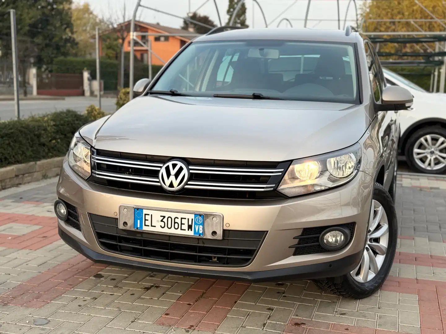 Volkswagen Tiguan Tiguan 2.0 TDI 110 CV Trend & Fun BlueMotion Techn Bronze - 1