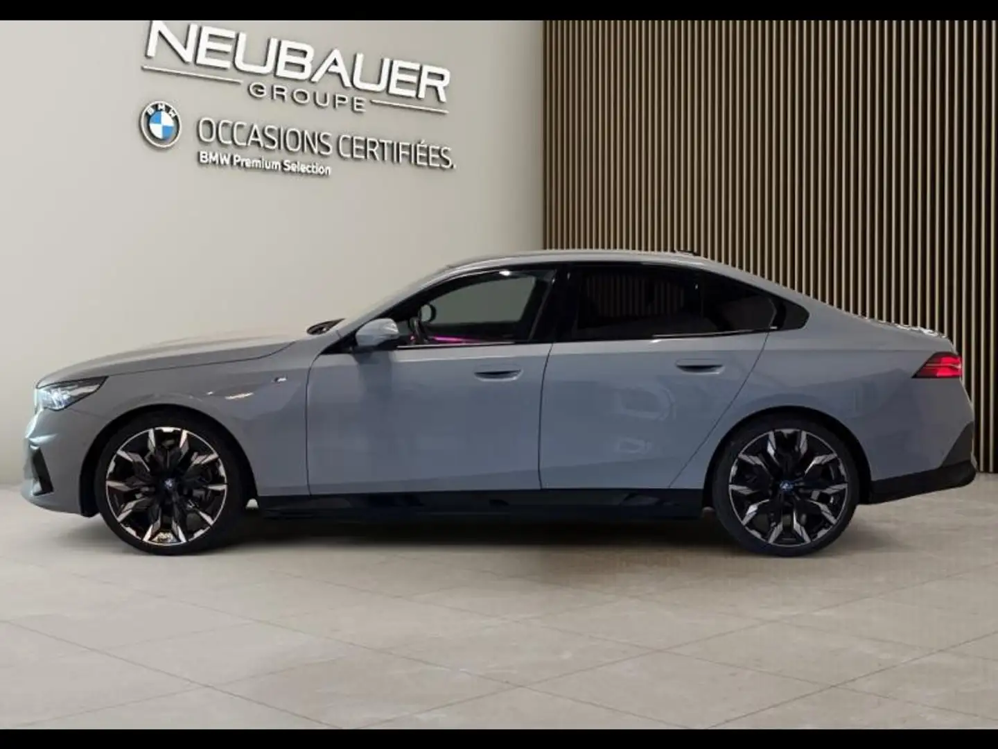 BMW i5 i5 340ch M Sport eDrive40 Gris - 2