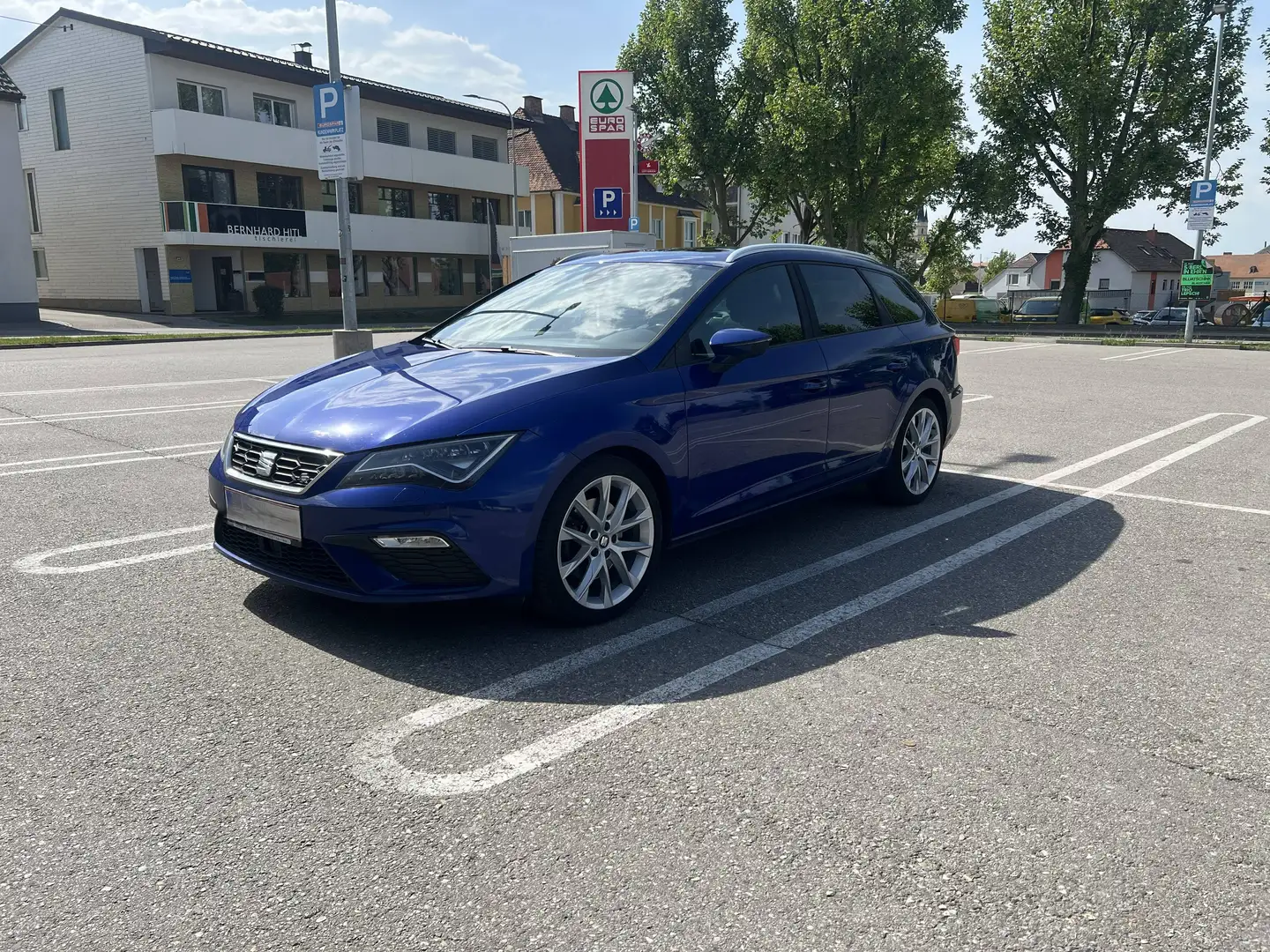SEAT Leon Leon ST FR 1,5 TSI ACT DSG Blau - 2