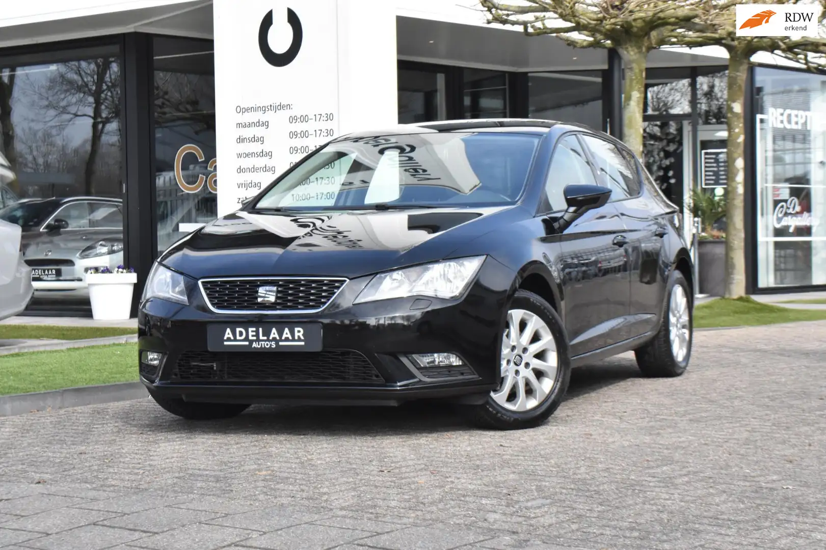 SEAT Leon 1.2 TSI STOELVERWARMING, DSG, CRUISE , PDC, CLIMA Zwart - 1