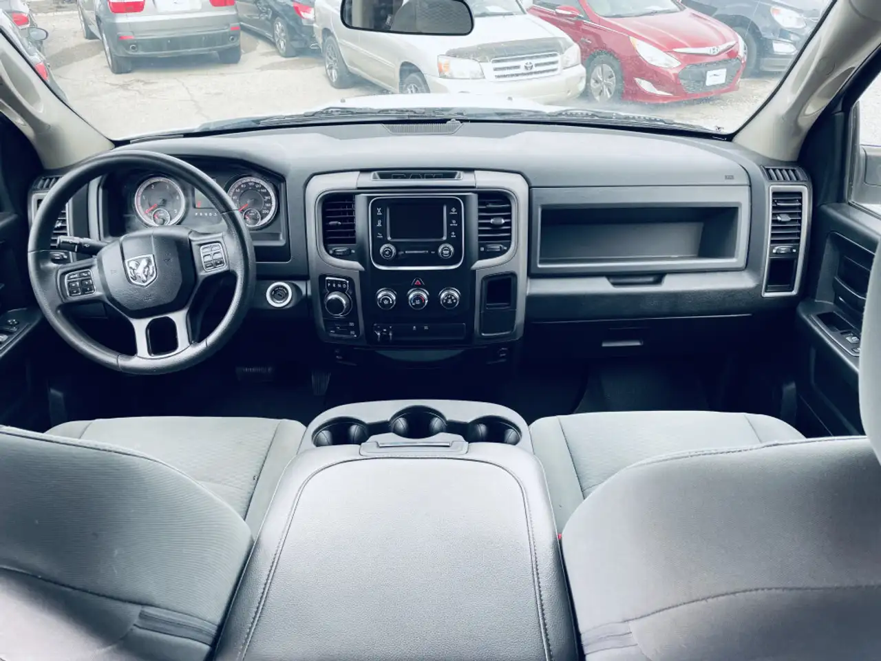 RAM 1500 снимка RAM 1500