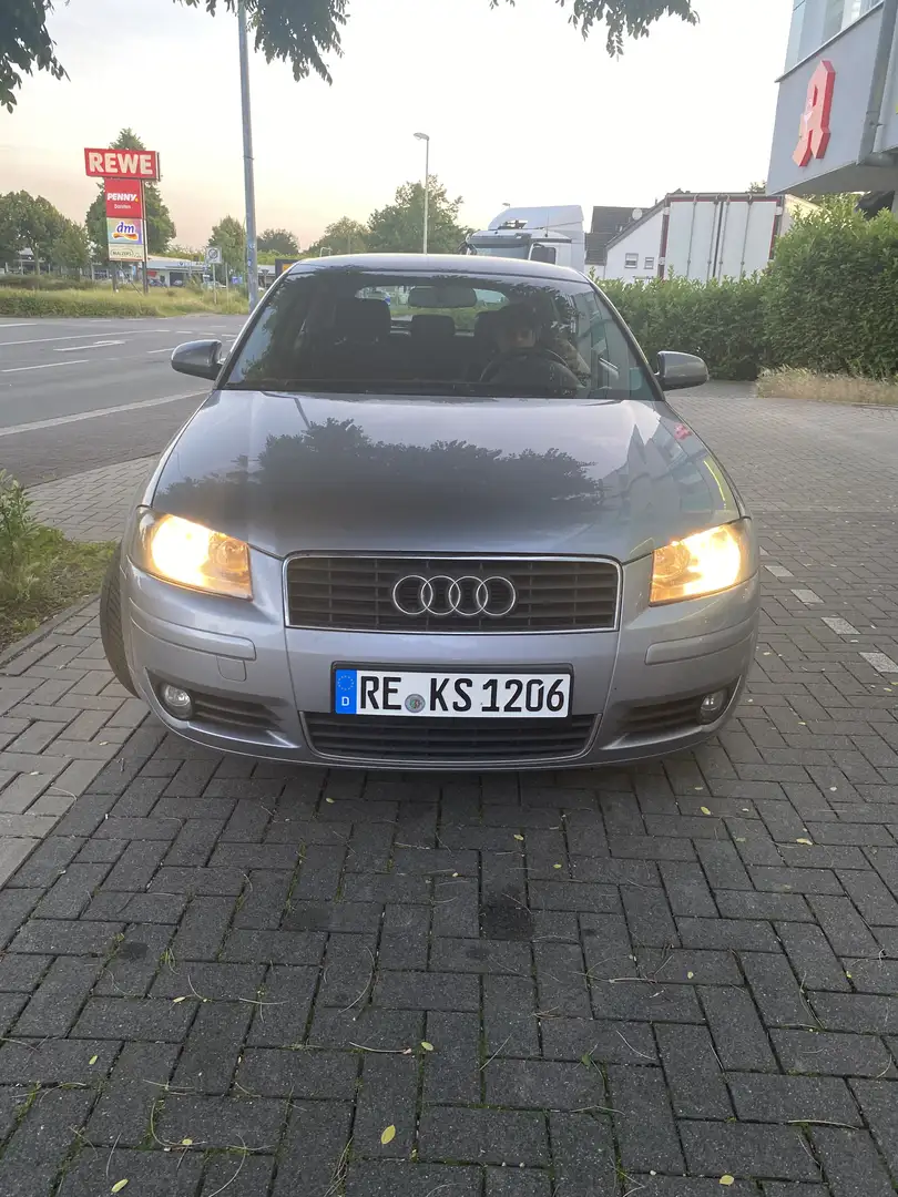Audi A3 1.6 FSI Ambiente - 1