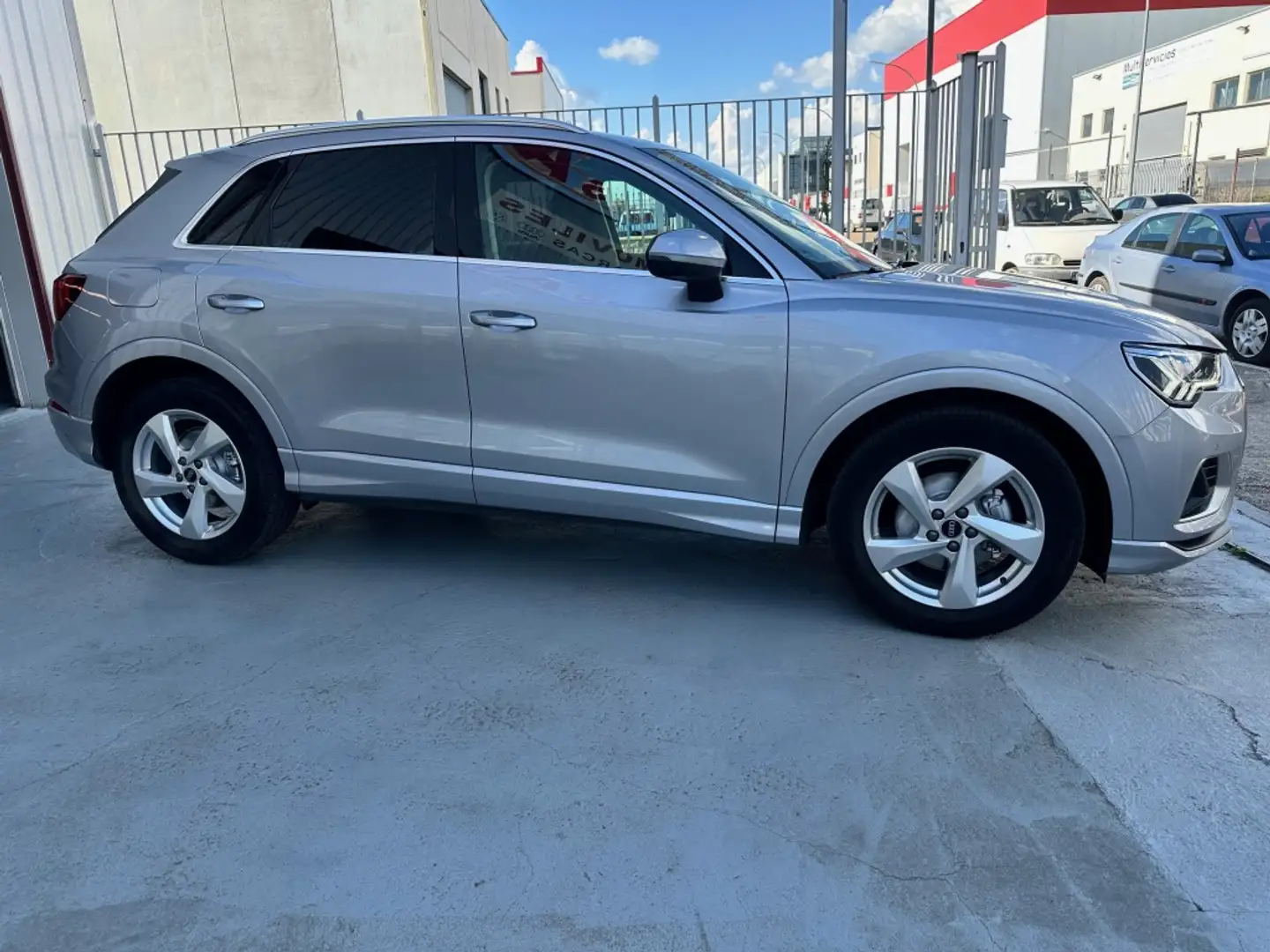 Audi Q3 35 TDI Advanced quattro S tronic 110kW Gris - 1