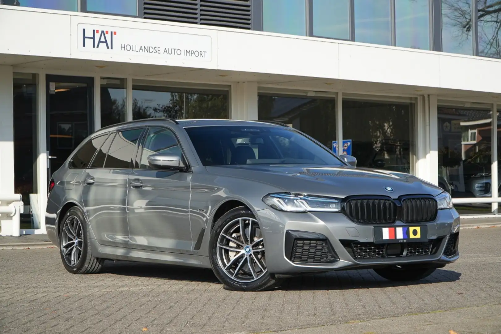 BMW 530 5-serie Touring 530e xDrive M-sport I Head-up I El Grijs - 1