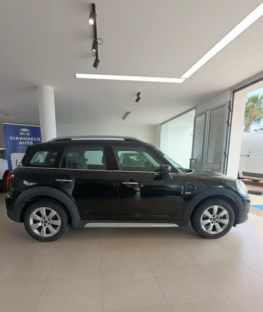 MINI Cooper D Countryman Mini Countryman F60 2.0 auto Unico Proprietario Noir - 2