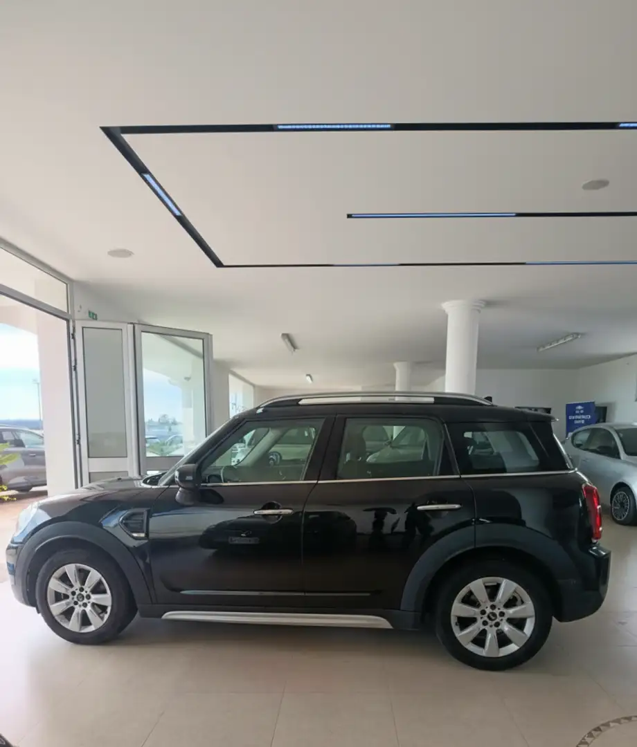 MINI Cooper D Countryman Mini Countryman F60 2.0 auto Unico Proprietario Noir - 1