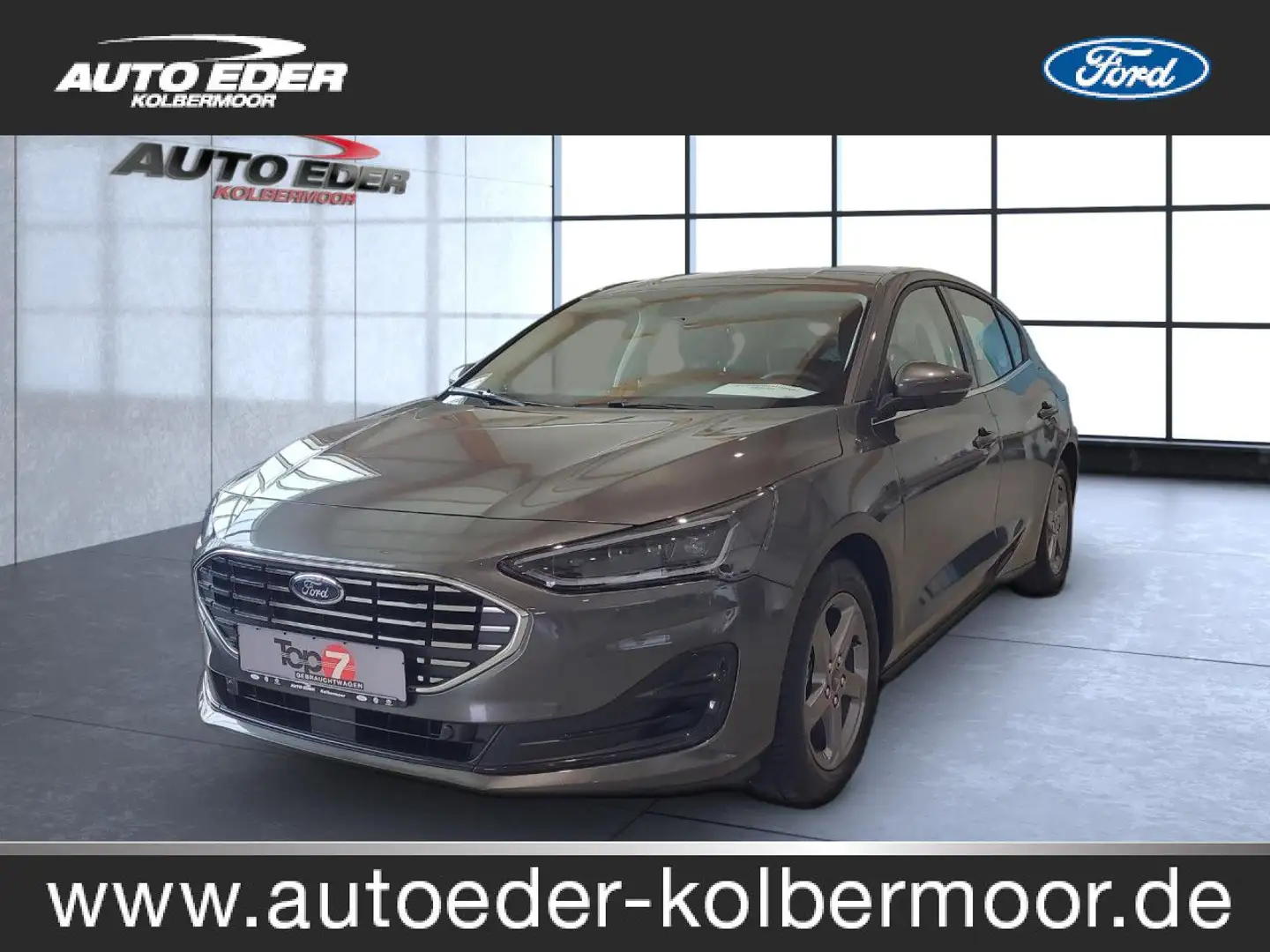 Ford Focus Titanium Bluetooth Navi LED Klima Grijs - 1