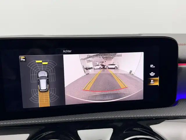 Mercedes-Benz Cla view 10