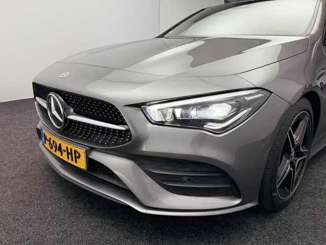 Mercedes-Benz Cla view 3