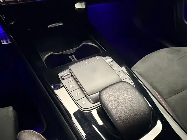 Mercedes-Benz Cla view 13