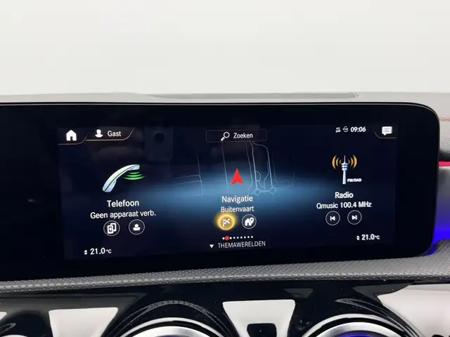 Mercedes-Benz Cla view 11