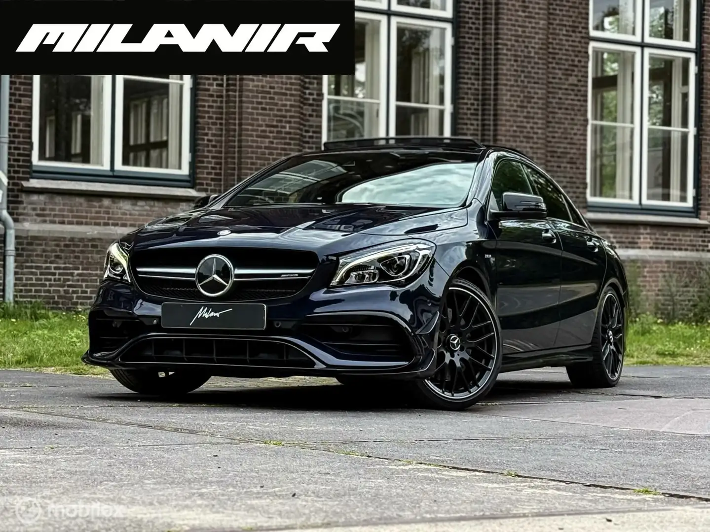 Mercedes-Benz CLA 45 AMG 4MATIC Bleu - 1