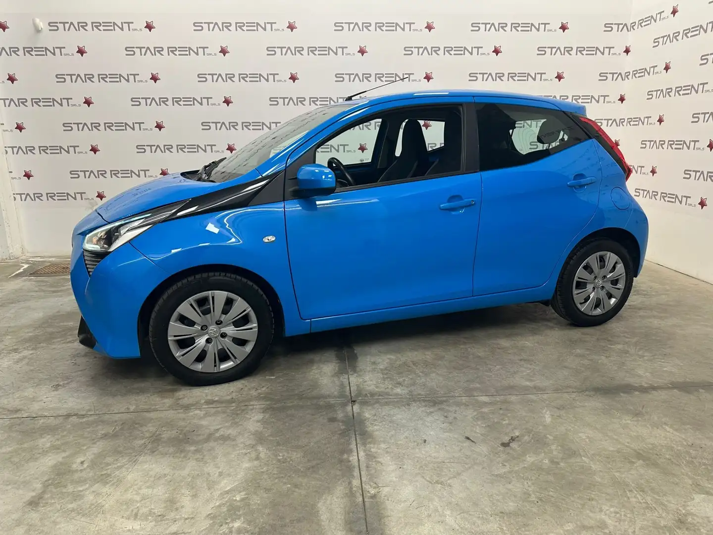 Toyota Aygo Connect 1.0 VVT-i 72 CV 5 porte x-cool CAMBIO AUTO Blu/Azzurro - 2