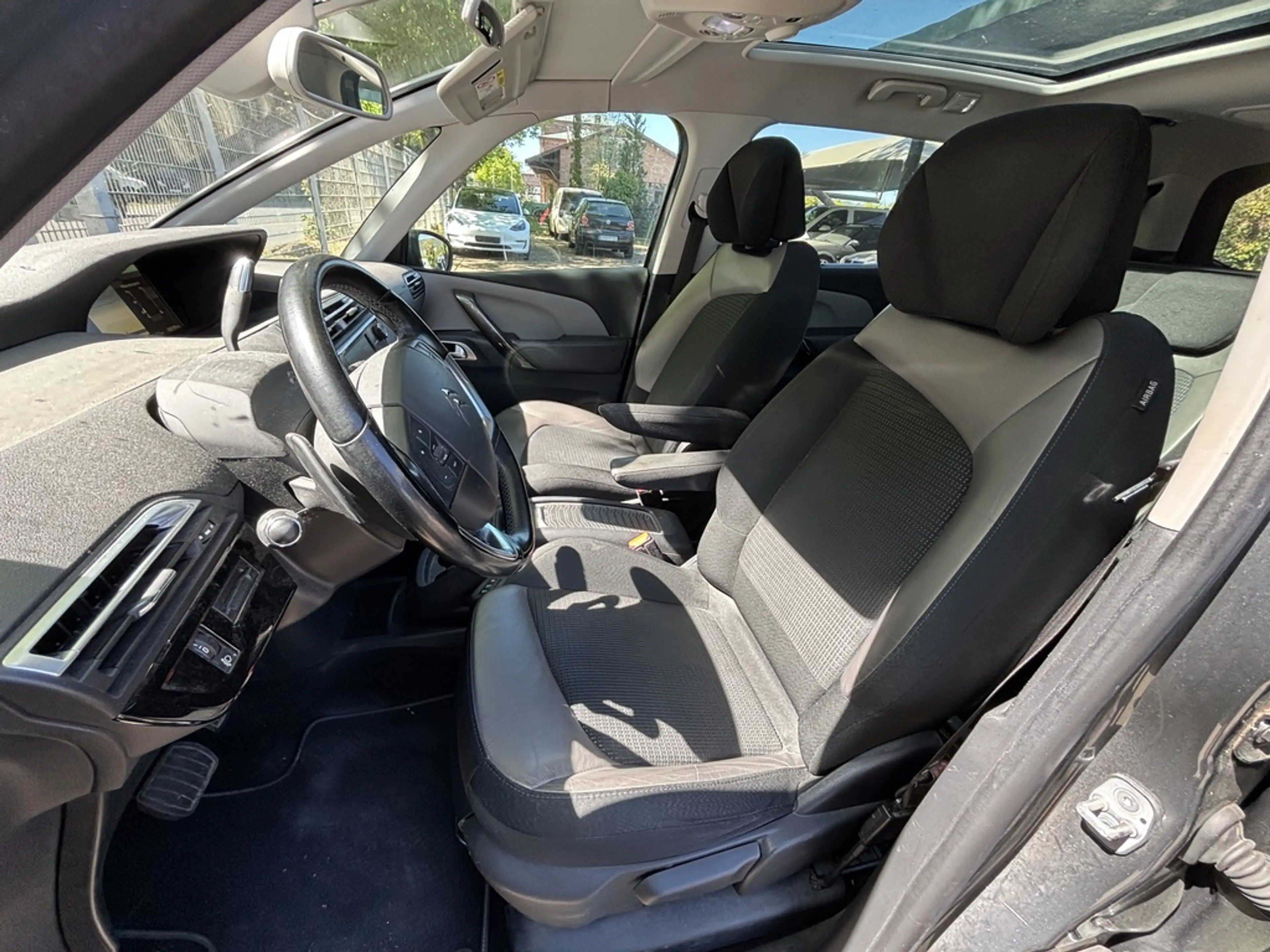 Citroen Grand C4 SpaceTourer Shine — photo 9