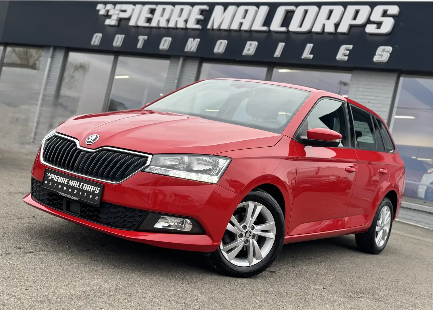 Skoda Fabia Fabia Combi 1.0 TSI Style / CARPLAY / NAV / AIRCO Rood - 1
