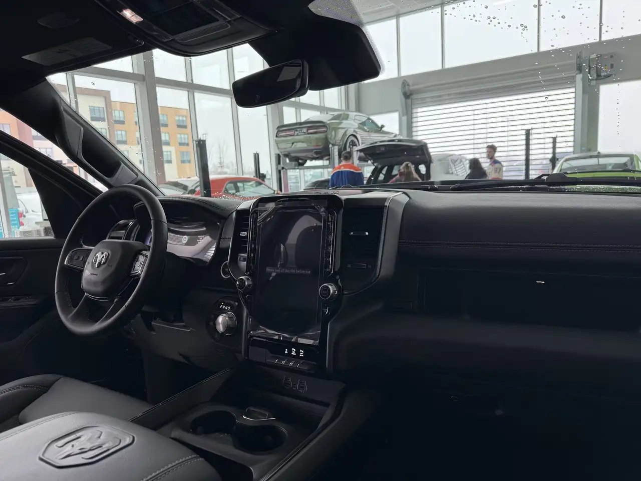 RAM 1500 снимка RAM 1500
