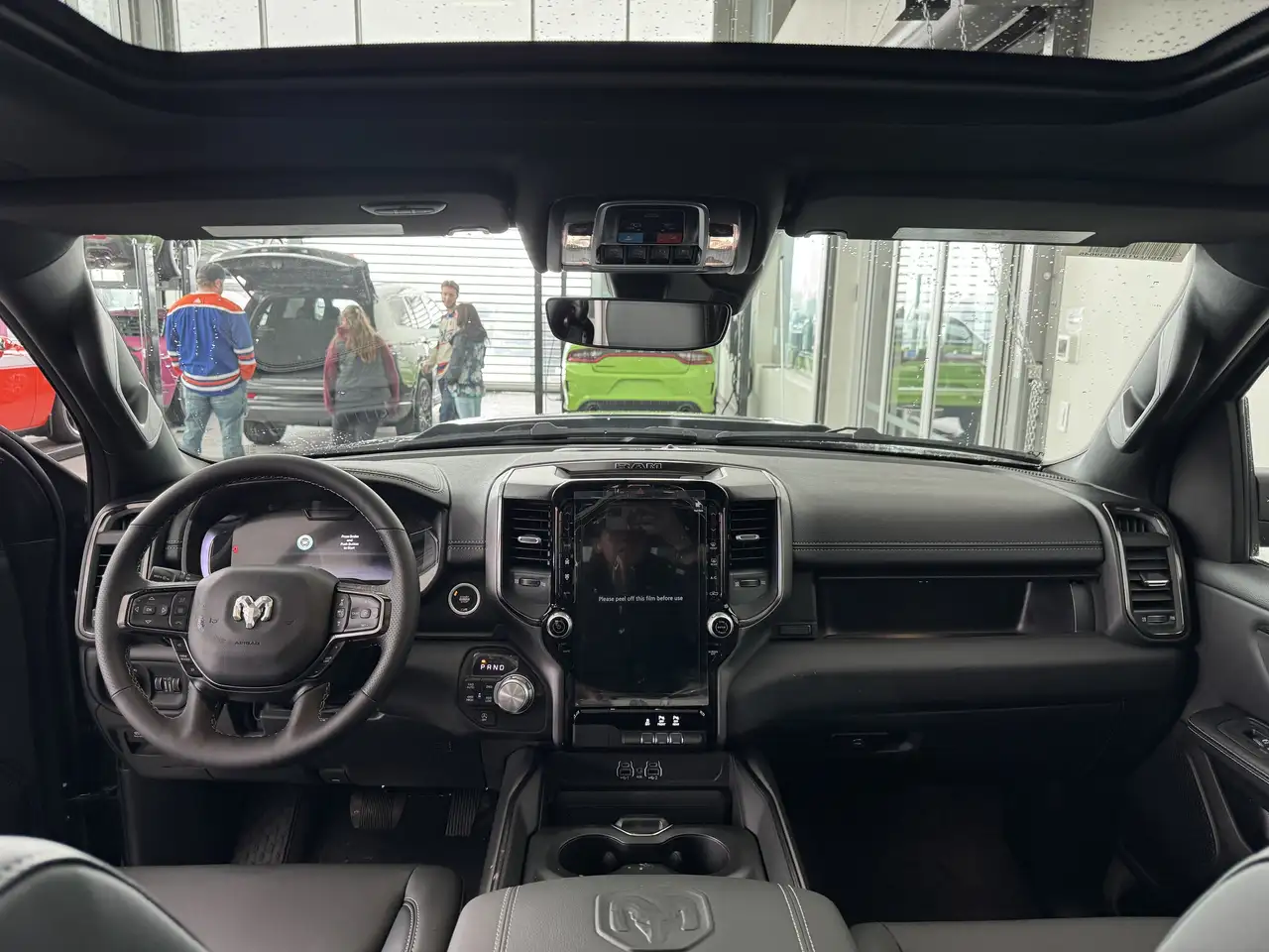 RAM 1500 снимка RAM 1500