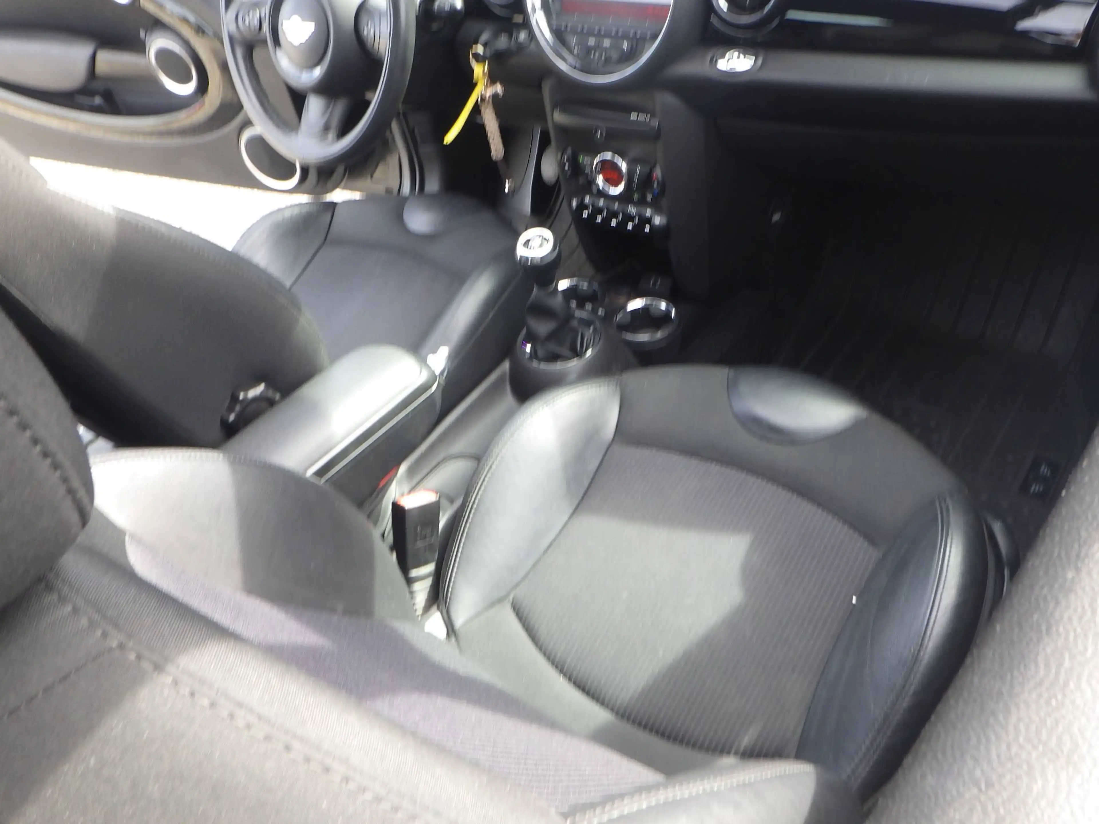 MINI Cooper Cabrio Cooper — photo 10