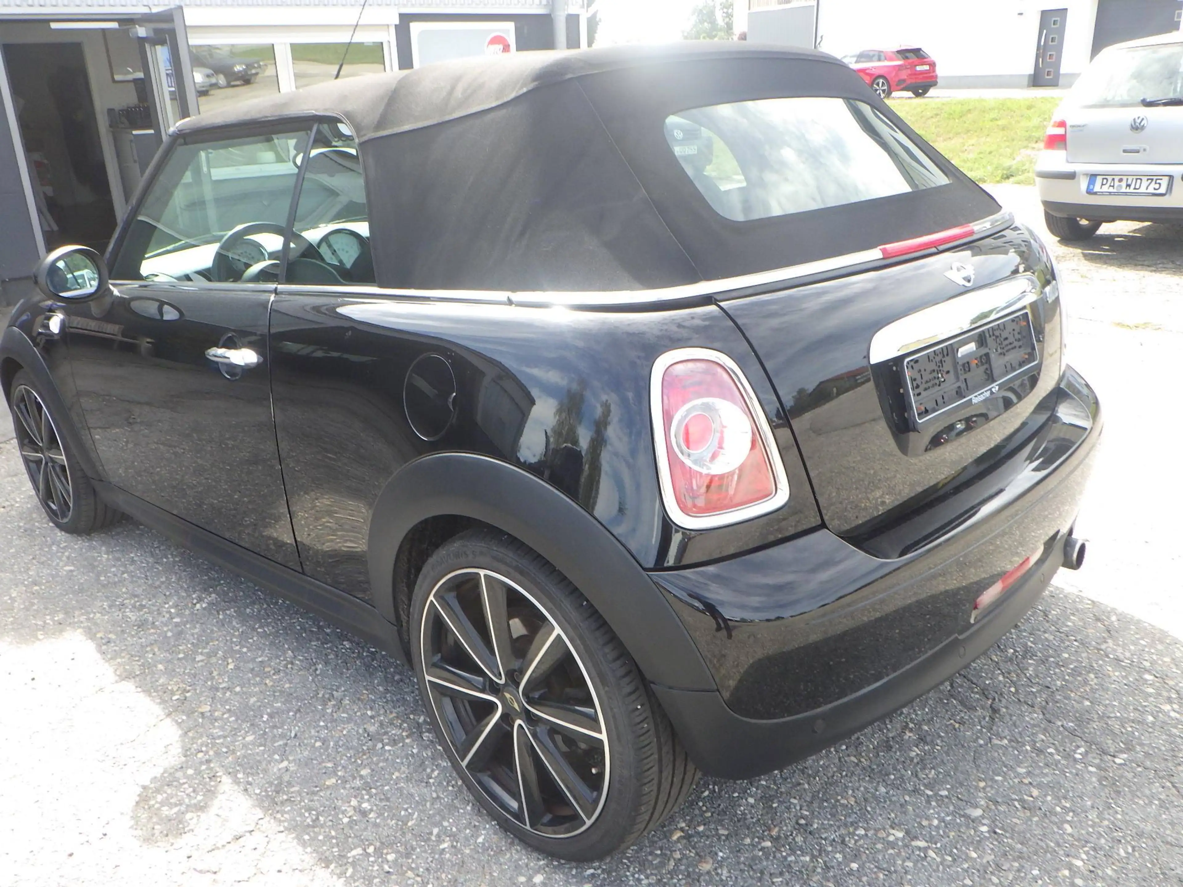 MINI Cooper Cabrio Cooper — photo 4