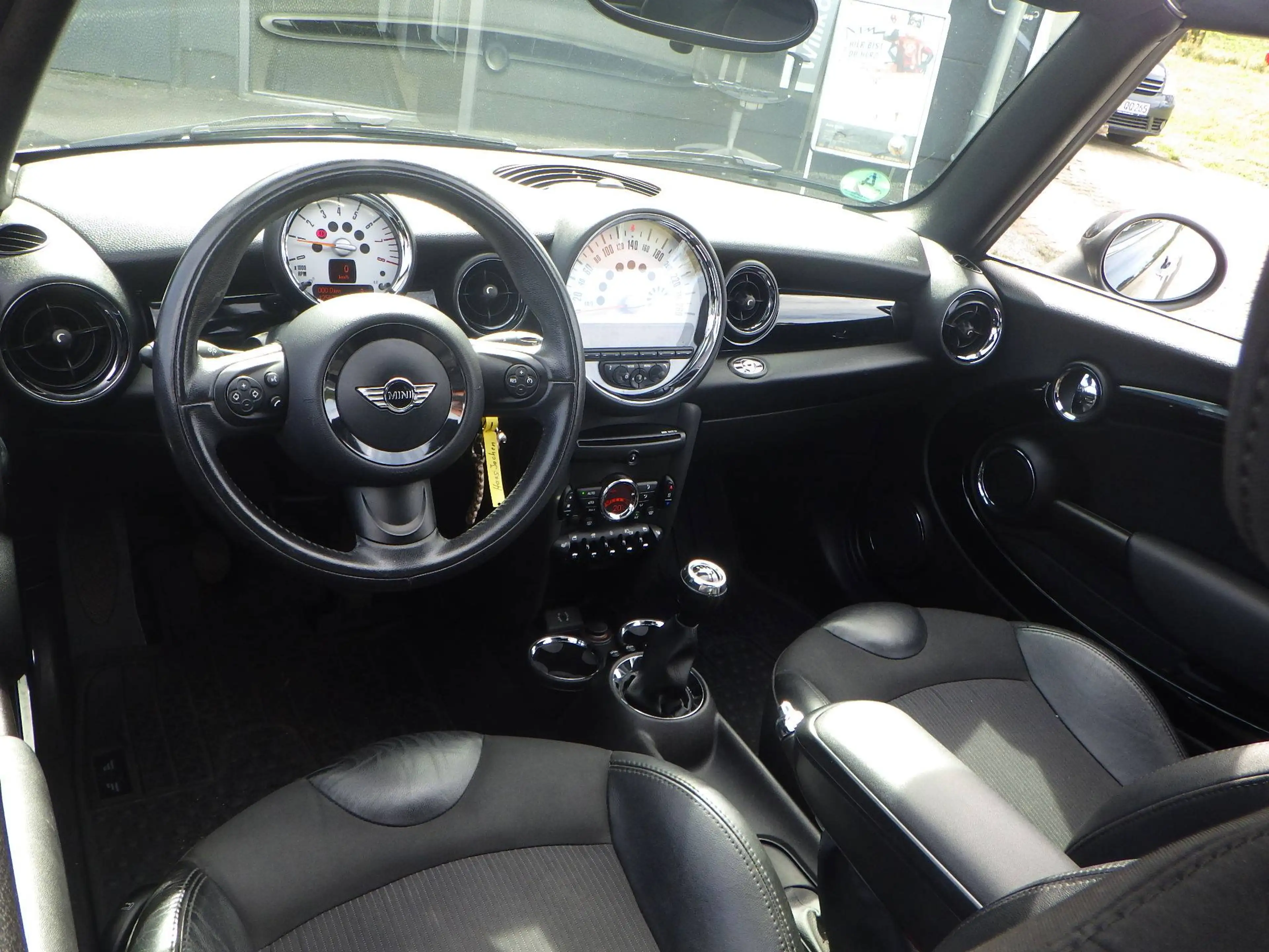 MINI Cooper Cabrio Cooper — photo 5