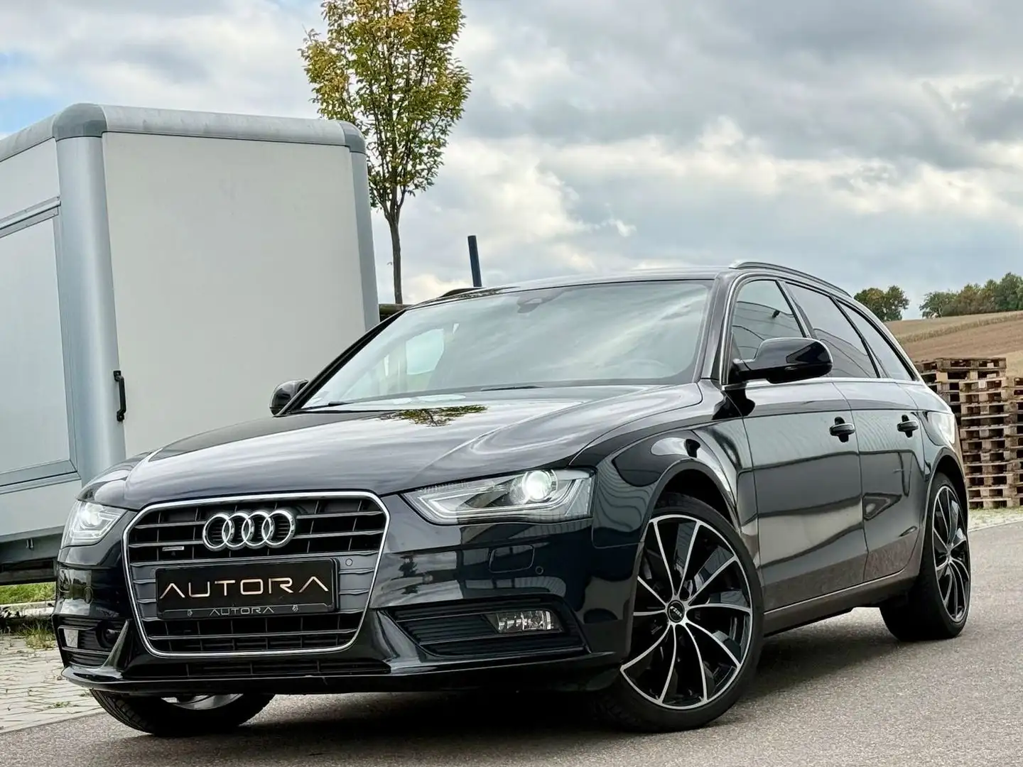 Audi A4 Avant Attraction quattro 2.HAND|R.KAM|SPUR|TO Noir - 1