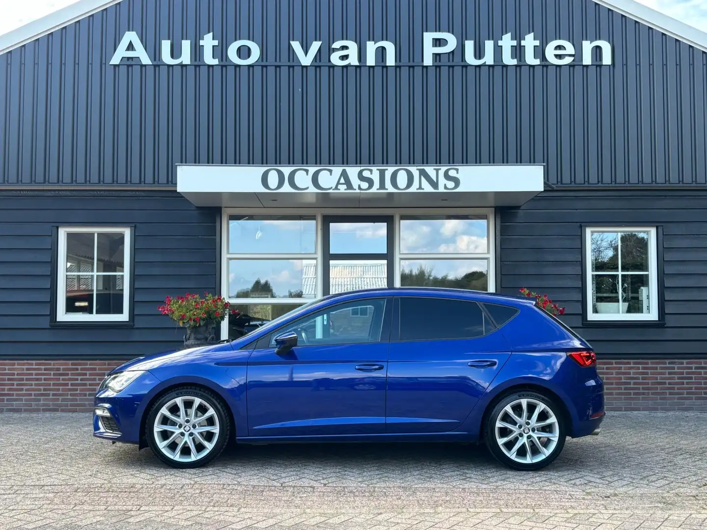 SEAT Leon 1.5 TSI FR / LED / DSG / Digitaal dashboard / Flip Blauw - 2