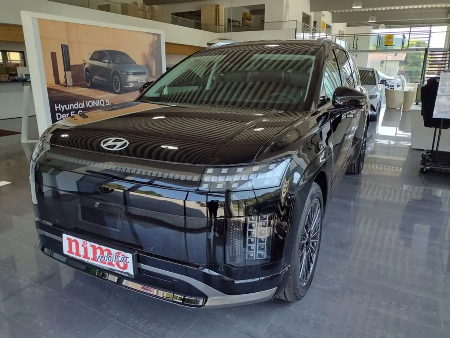Hyundai IONIQ 9 Elektro 110kWh 4WD 7Stz.Calligraphy Schwarz - 2