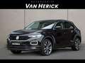 Volkswagen T-Roc 1.5 TSI 150pk Automaat R-Line | ACC | Navigatie | Zwart - thumbnail 1
