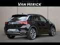 Volkswagen T-Roc 1.5 TSI 150pk Automaat R-Line | ACC | Navigatie | Zwart - thumbnail 4