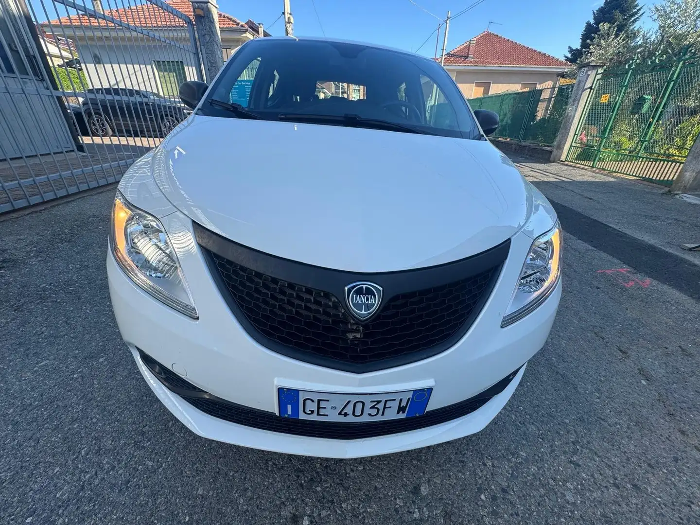 Lancia Ypsilon Ypsilon III 2015 1.0 firefly hybrid Silver s Bianco - 1