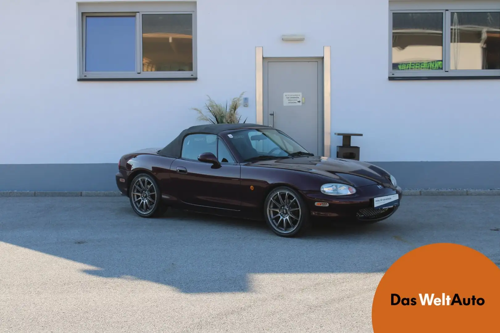 Mazda MX-5 1,8 Ltr./103KW Roadster Rot - 1