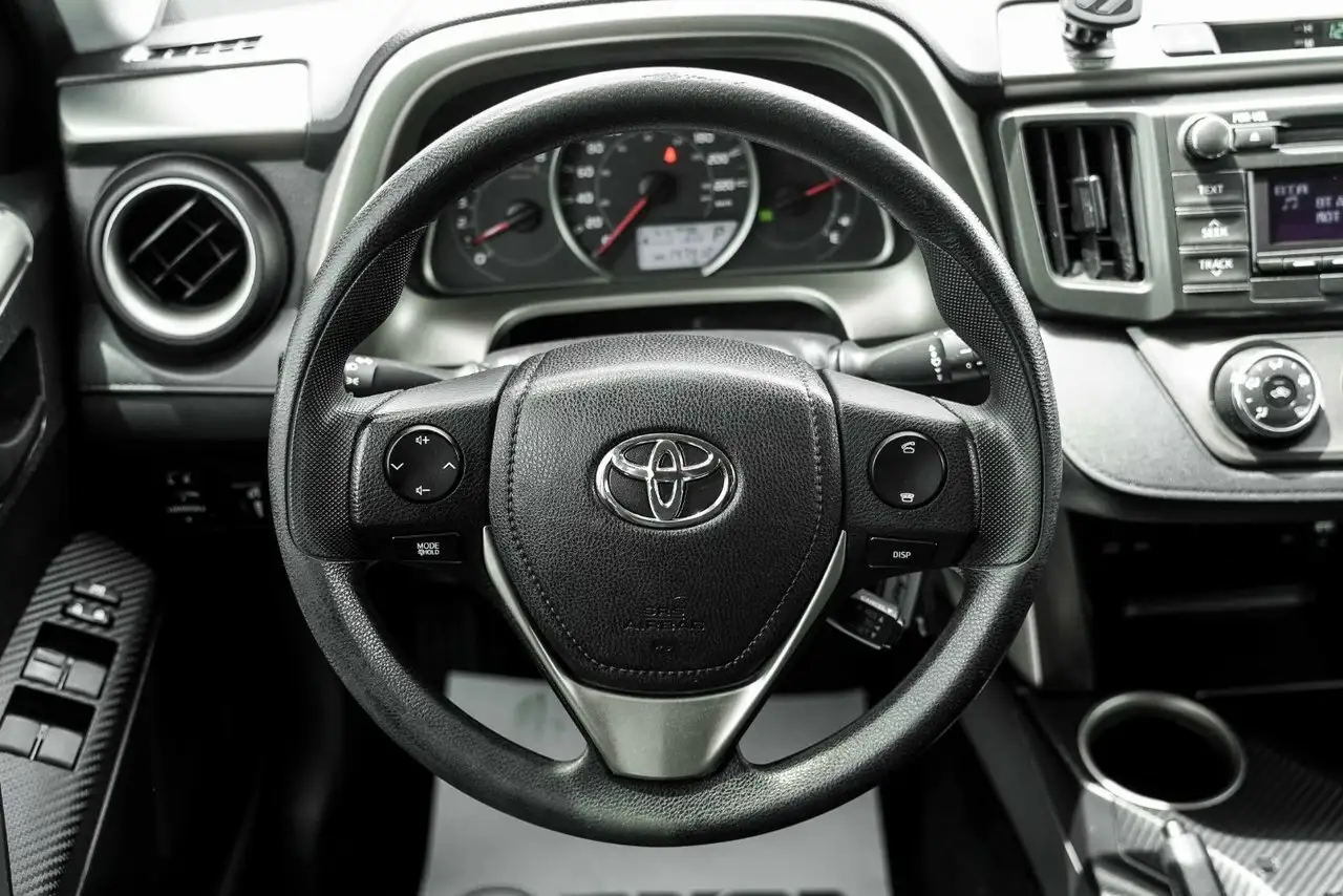 Toyota RAV 4 снимка Toyota RAV 4