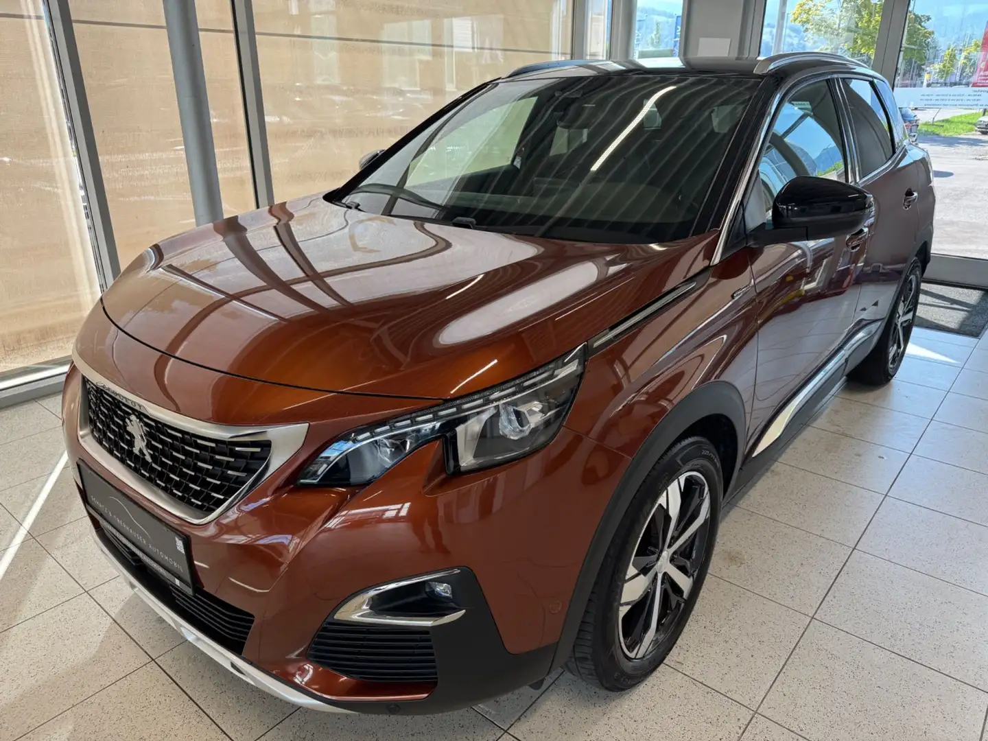 Peugeot 3008 1.6 BlueHDi 120 FAP GT Line Braun - 1